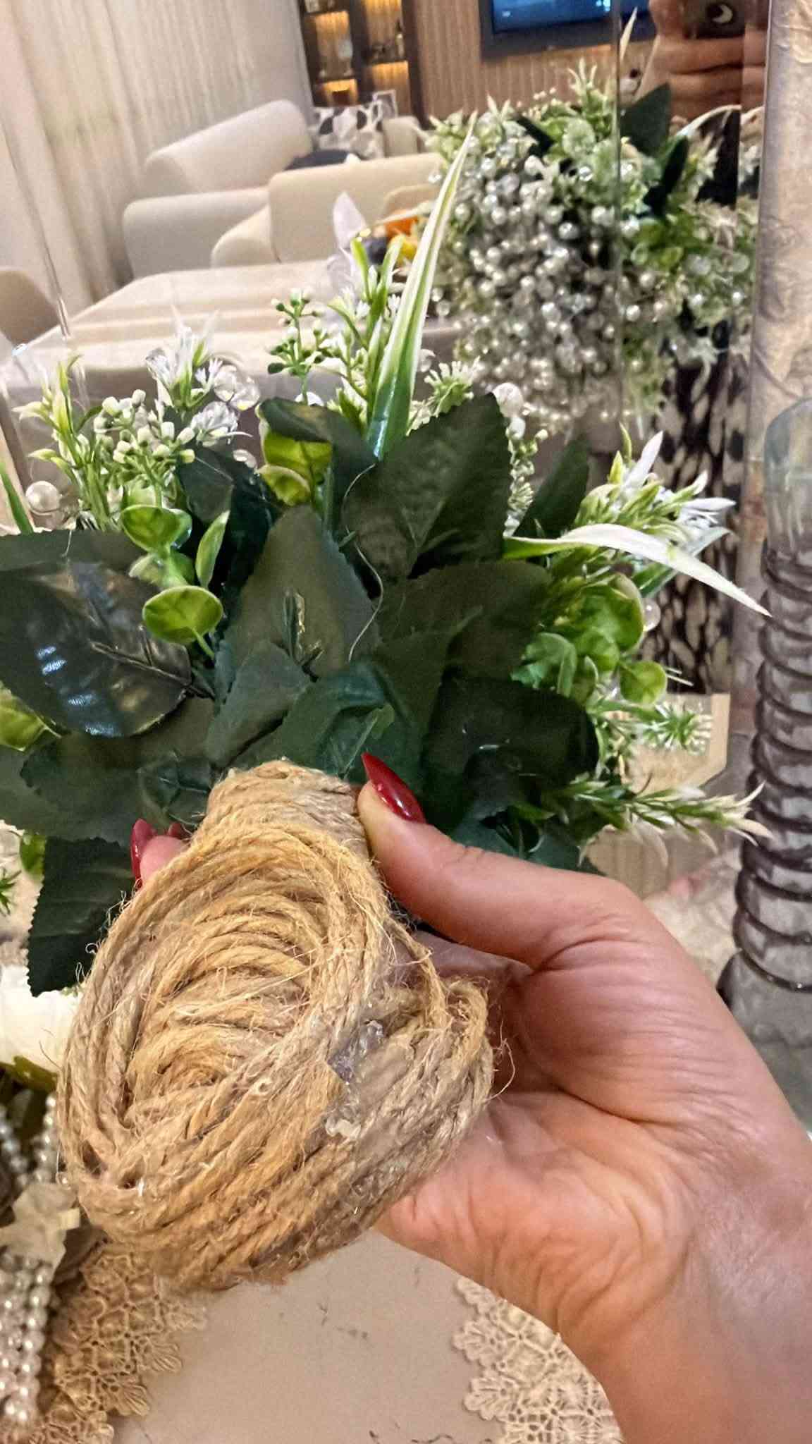مسكات ورد • صناعي • توصيل بنفس اليوم