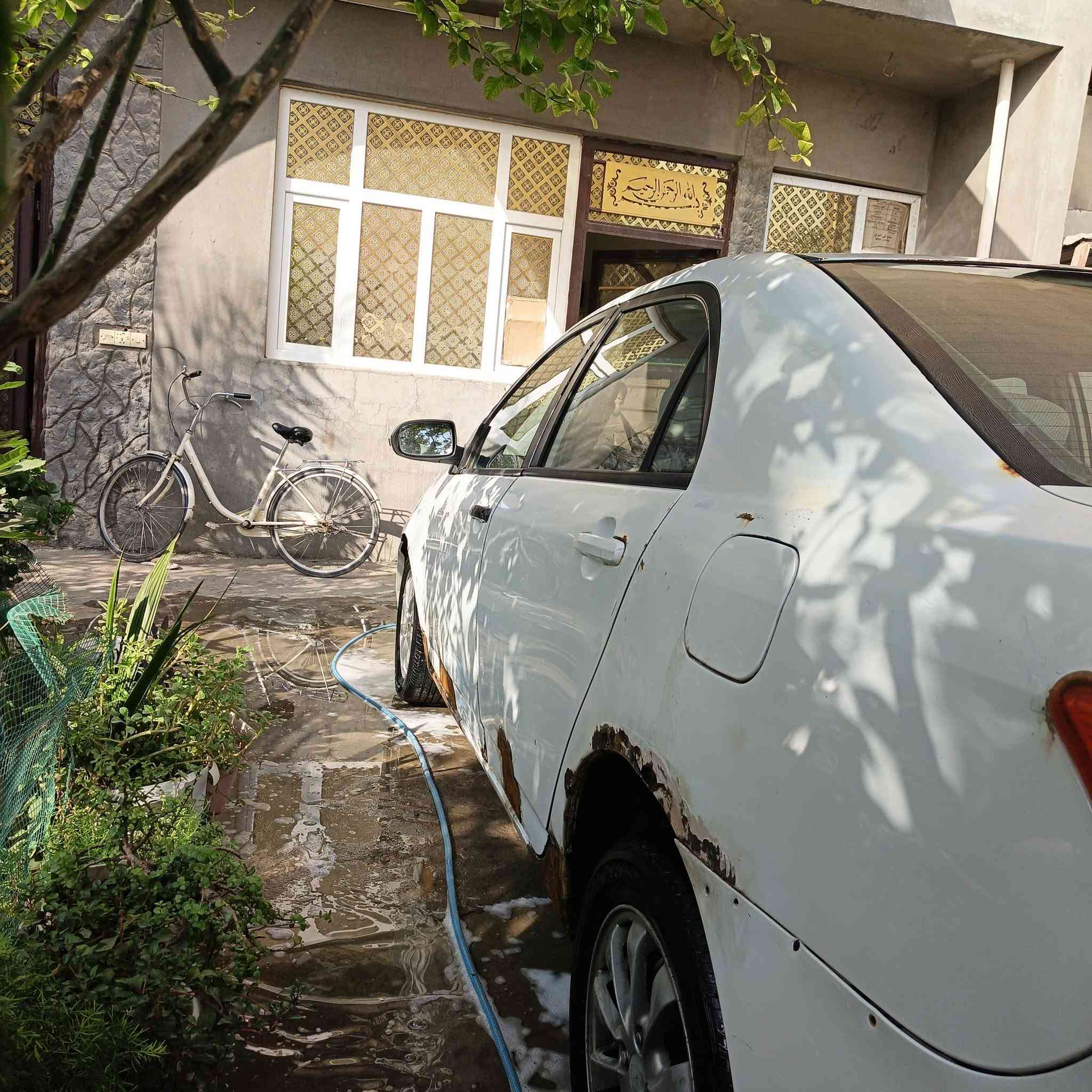 السلام عليكم اخوان BYD جي 3 موديل ٢٠١٤ مزاد وزارة الداخلية تترقم بغداد سيارة كير مكينة خير من الله تبريد  ثلج منظومة جديدة صدرها زين غرفتها نظيفة حيل كهربائيات  شغالة سعرها ٣٣ و بيها مجال 
مكاني/ ديالى/ بعقوبة /قرب تقاطع القدس 
للاستفسار خاص او اتصل عالرقم :*********** و بي واتساب
