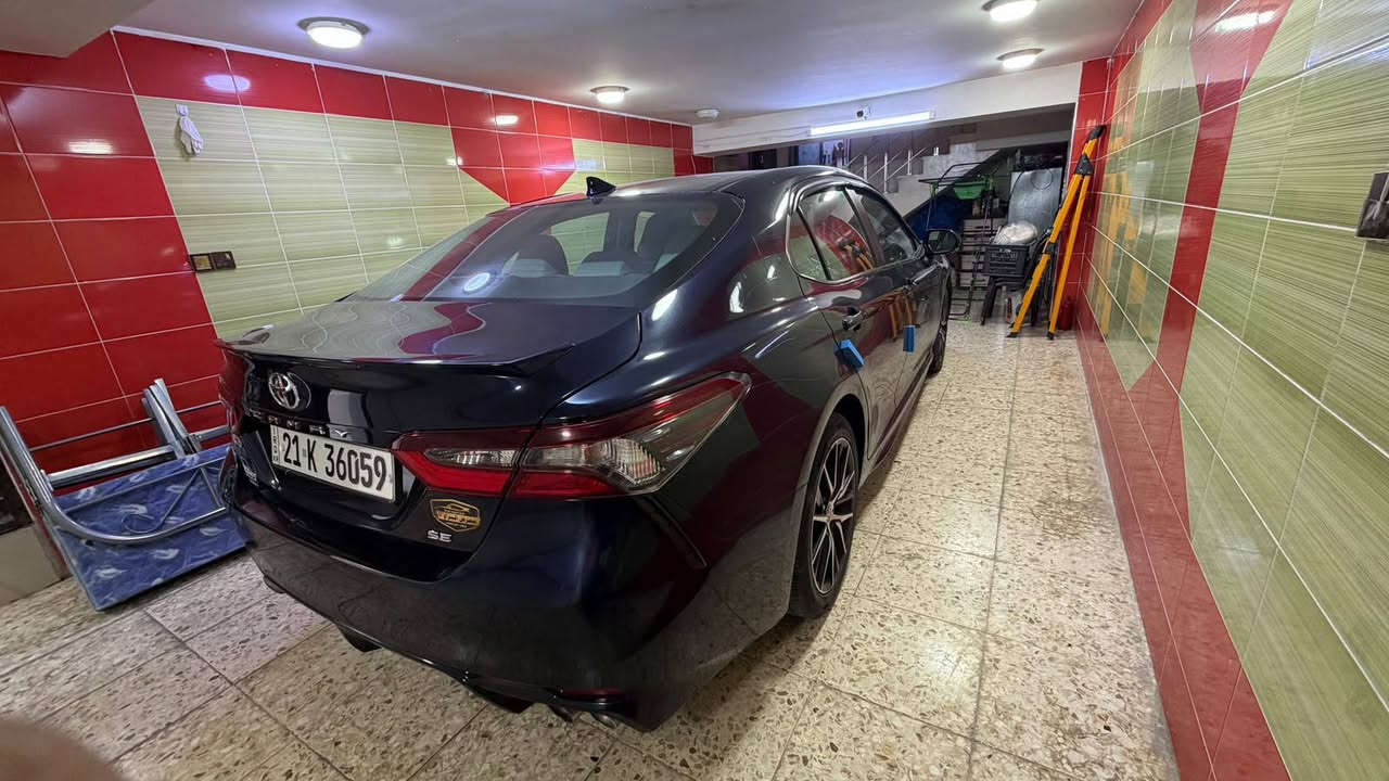 كامري 2021 SE للبيع السياره موضحه بل صور وياهه سونار موجود هم بل منشور السعر 170 وبيهه مجال للأستفسار ***********
