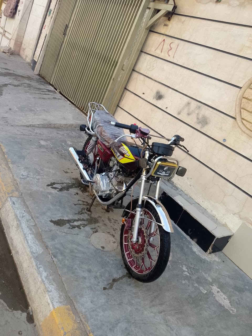 يالله سلام عليكم دراجه سونك موديل 2025 اوراق معرض كهربائيات كلها شغاله نكره سلف شاشه شغاله مكينه بيها صوت خفيف مال اتفيلس السعر 625 عنوان بغداد حي النصر ***********
