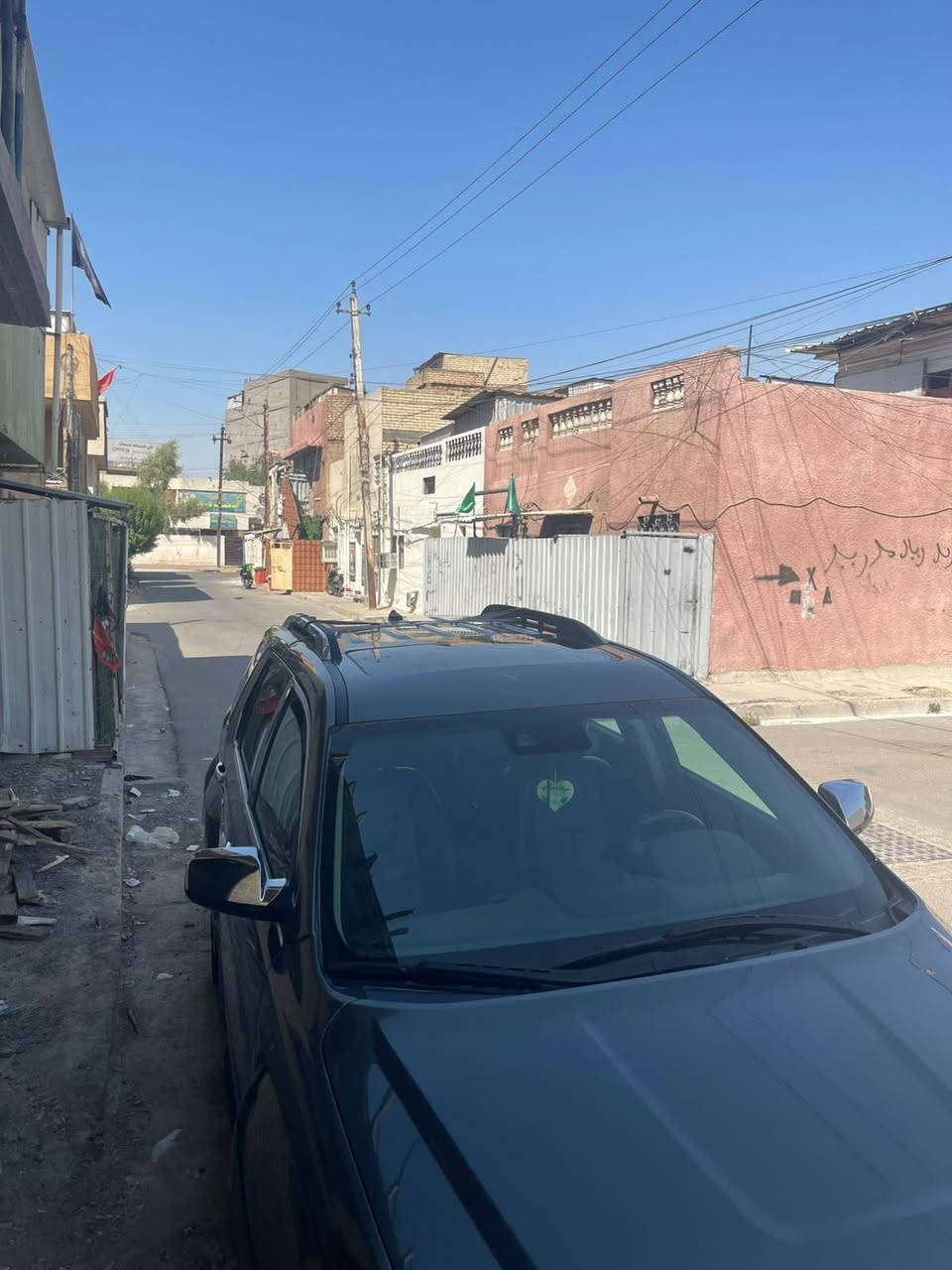 السلام عليكم اخوان جمسي تيرات للبيع اللون زيتوني موديل ٢٠١٣ محرك ٦ سلندر سياره جديده ماشيه حقيقي وعلى الفحص ٦٠ الف كيلو متر حادثه جاملغ وباب جهة اليمين ايرباك استيرن والبرده طاك سياره جاهزه تخم تاير ويل استيل شركه تبريد فول سياره مامتعوبه والله السعر ١١٠ ورقه موبايل *********** الشراي يتصل وبالخدمه السياره بغداد موجوده
