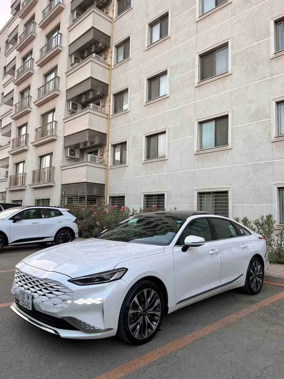 🚨 للبيع K8 VIP – موديل 2023 شكل 2024 🚨
🔹 K8 VIP فل مواصفات 1/1 خليجي
🔹 مكفولة بضمان شركة الدولية
🔹 بعده بيها لزكات الوكالة
🔹 ماشية 18 ألف كم فقط
🔹 مكينة 6 سلندر 3.5
🔹 بدون أي نقص، سيارة نظيفة جداً
🔹 رقم بغداد – تحويل ثاني يوم

✨ المواصفات:
• بصمة
• بانوراما
• داخل جلد أوف وايت
• كشنات كهرباء
• تدفئة وتبريد الكشنات
• كير ماوس 8 نمر + شفتات ستيرن
• حساسات أمامية وخلفية
• جنطة كهرباء فتح وغلق
• شاحن تلفون Wireless + منافذ Type-C
• تحكم خلفي VIP منفصل
• بردات جانبية + بردة خلفية كهرباء
• نظام Drive Mode
• أنظمة قيادة: Sport / Normal / Eco
• تشغيل عن بُعد
• LED Backlight + MetaRex لايتات عدسة
• مرايا شفط أوتو
• هاند بريك بصمة + Auto Hold
• داخلية صاج ملكي + نظام ترحيب
• ماسحات أوتو
• تبريد مركزي + تحكمات خلفية بالتبريد
• سستم صوت وسماعات
• ويل كل حجم 19 إنج

🔥 سيارة VIP كاملة المواصفات، نظيفة ومكفولة، وجاهزة للاستخدام.

📍 بغداد / العامريه 
***********
