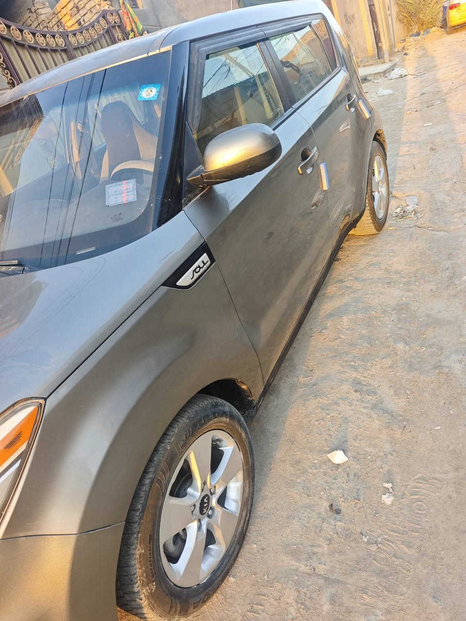 صول امريكي 18 ماشيه ٧٢ الف ضربه بنيد وبارد بلجاملغ بدون ايرباك وبدون تبديل القماره بيهه جراد ماصبغتهه  و البنيد جارد وصبغته نفسه رقم قادسيه جديد باسمي 
*********** 
السعر 117 وبيهه مجال
