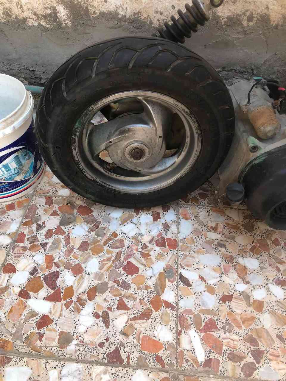 سلام عليكم مكينه ماكس للبيع المكينه شغاله بس ابيع كوم حديد متروكه واعتقد صيني مكاني داموك ***********
