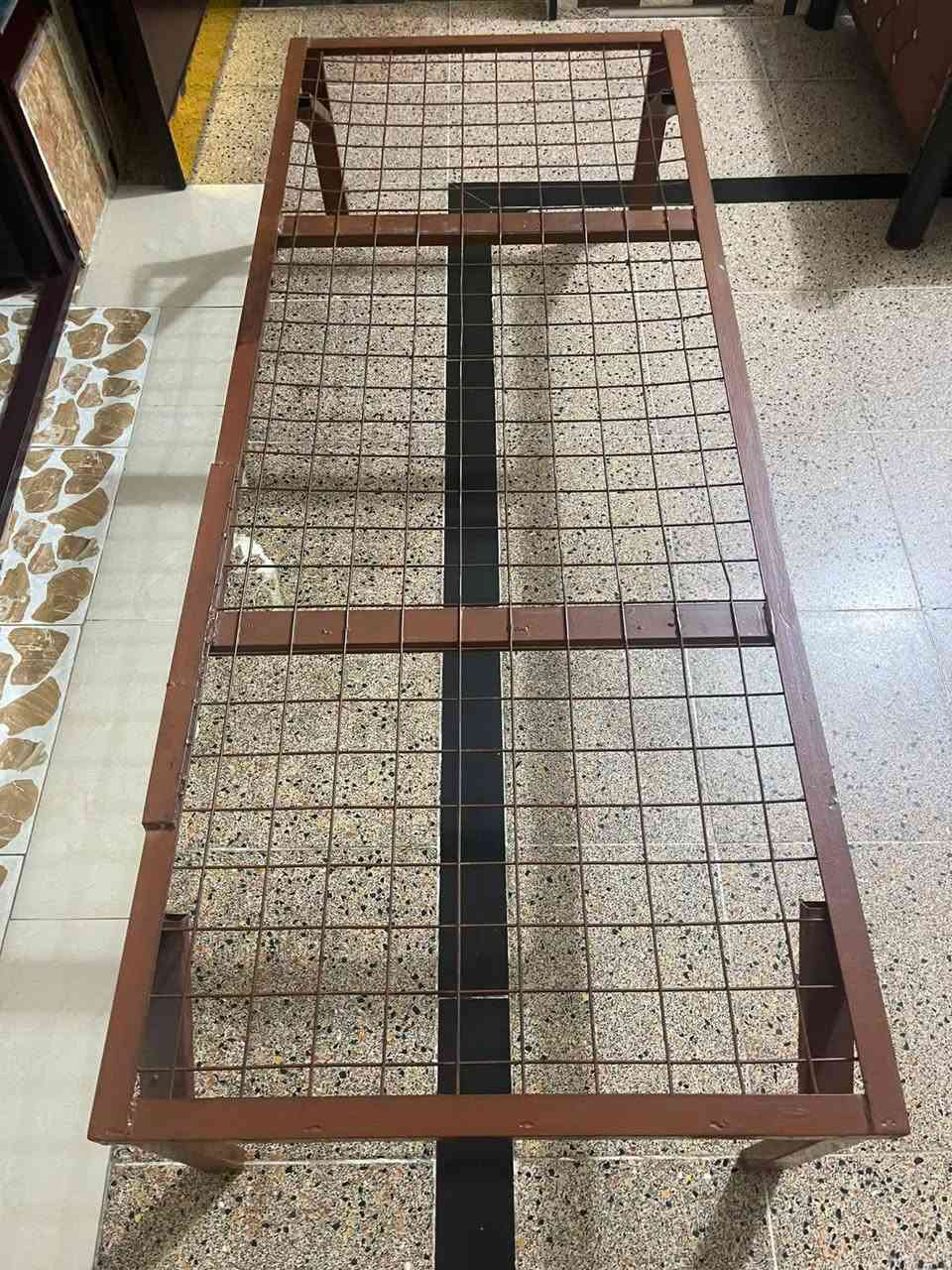 للبيع مكانهم بغداد /جكوك /قرب مرور الكاظميه  ***********

نص مكتوب في الصور:
- بلوك بلاويد
- طول 45*2
- عرض 20*1
- عرض 65 سم
- محجر عدل ارتفاع 40 سم طول 2 متر ب 25