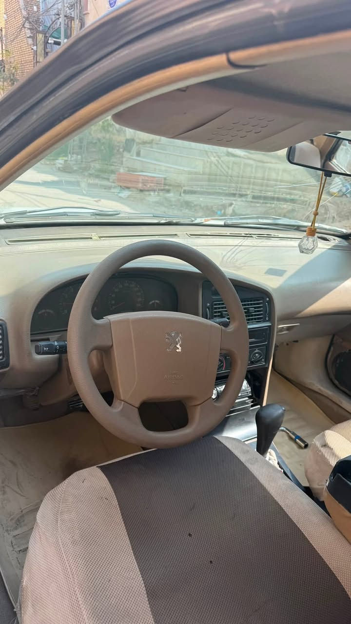 سلام عليكم
بيجو للبيع گير مكينه خير من الله محور كورلا 1600 مكينه حلوه 
نقصها تبريد فقط بواري وشغل وطلع 
السعر 28 للتواصل والاستفسار ***********
مكانها ناصريه مركز 📍
