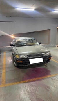 للبيع السلام عليكم للبيع كورلا موديل  1990 رقم بغداد بأسمي لون زيتوني ...