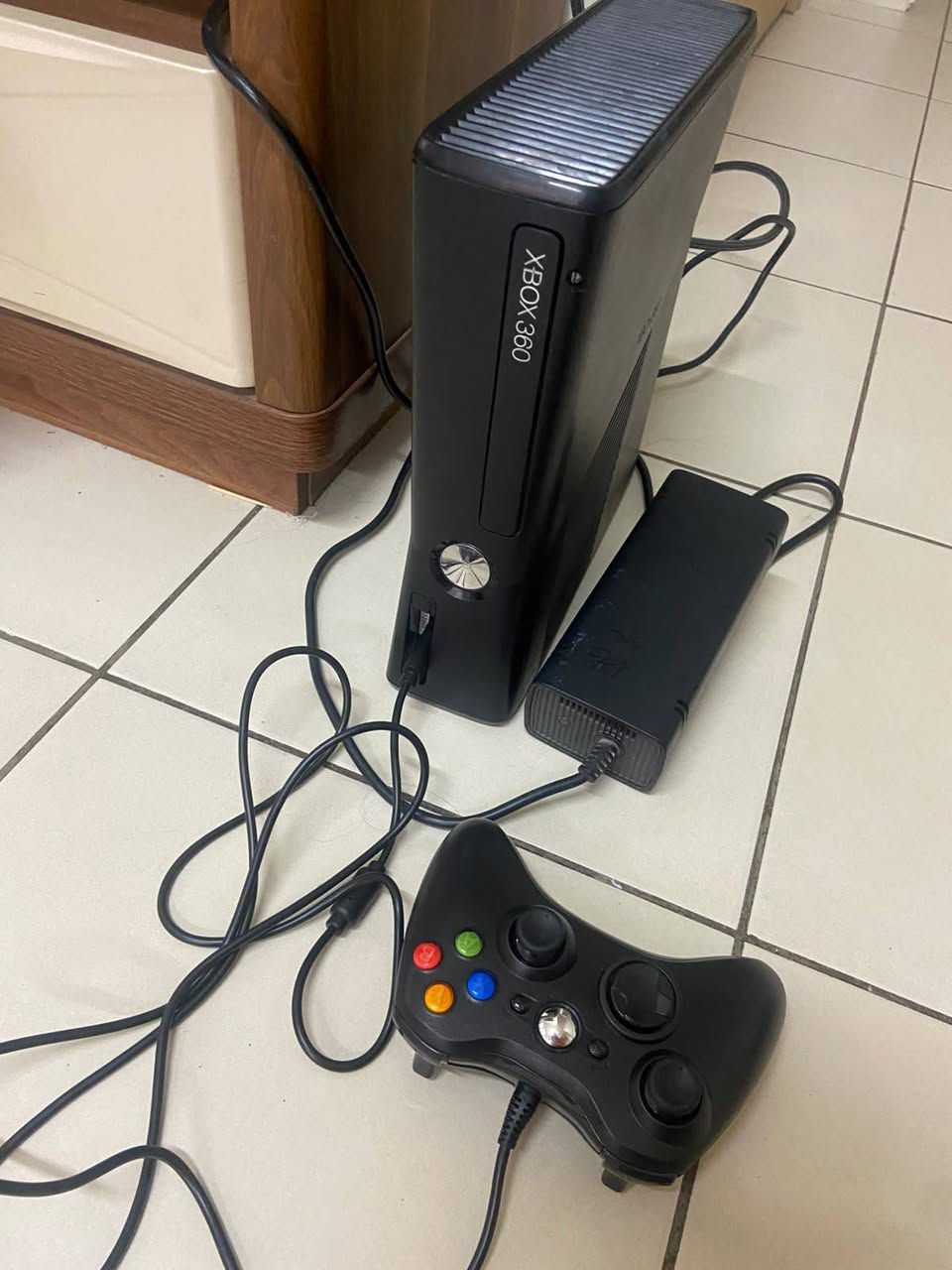 اكس بوكس 360 • مهكر ٨٠ لعبة • قليل استعمال