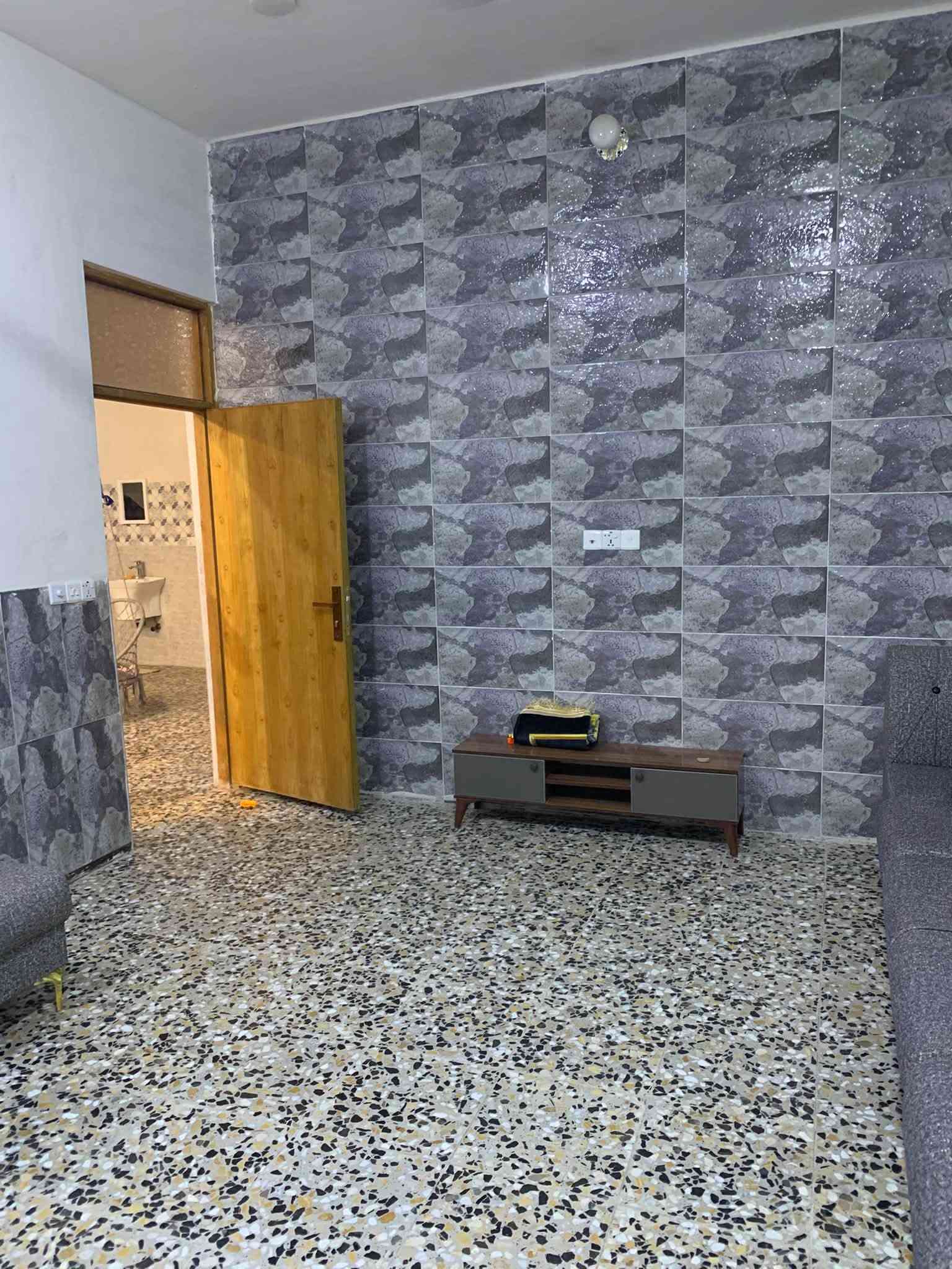 بيت للبيع مساحه 250متره بحي سلام من جهه القناه مدخل ثاني نوع للعقار بناء بلوك سعره على ***********

