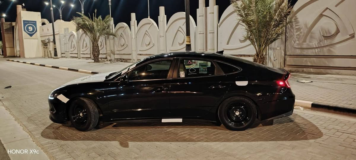 سياره سوناتا للبيع مديل2020 ورد امريكي تقرير غرق واصل الدوسه وبيه مدكر صار بالعراق سياره معوقين اقل من شهر تقريبا وتصير حره راعيه جاهز الوكاله او تحويل بيع او مراوس الانترا تجميع او k5 مكاني البصره الزبير ***********  غير متوفر على فيس البصرة, العراق
