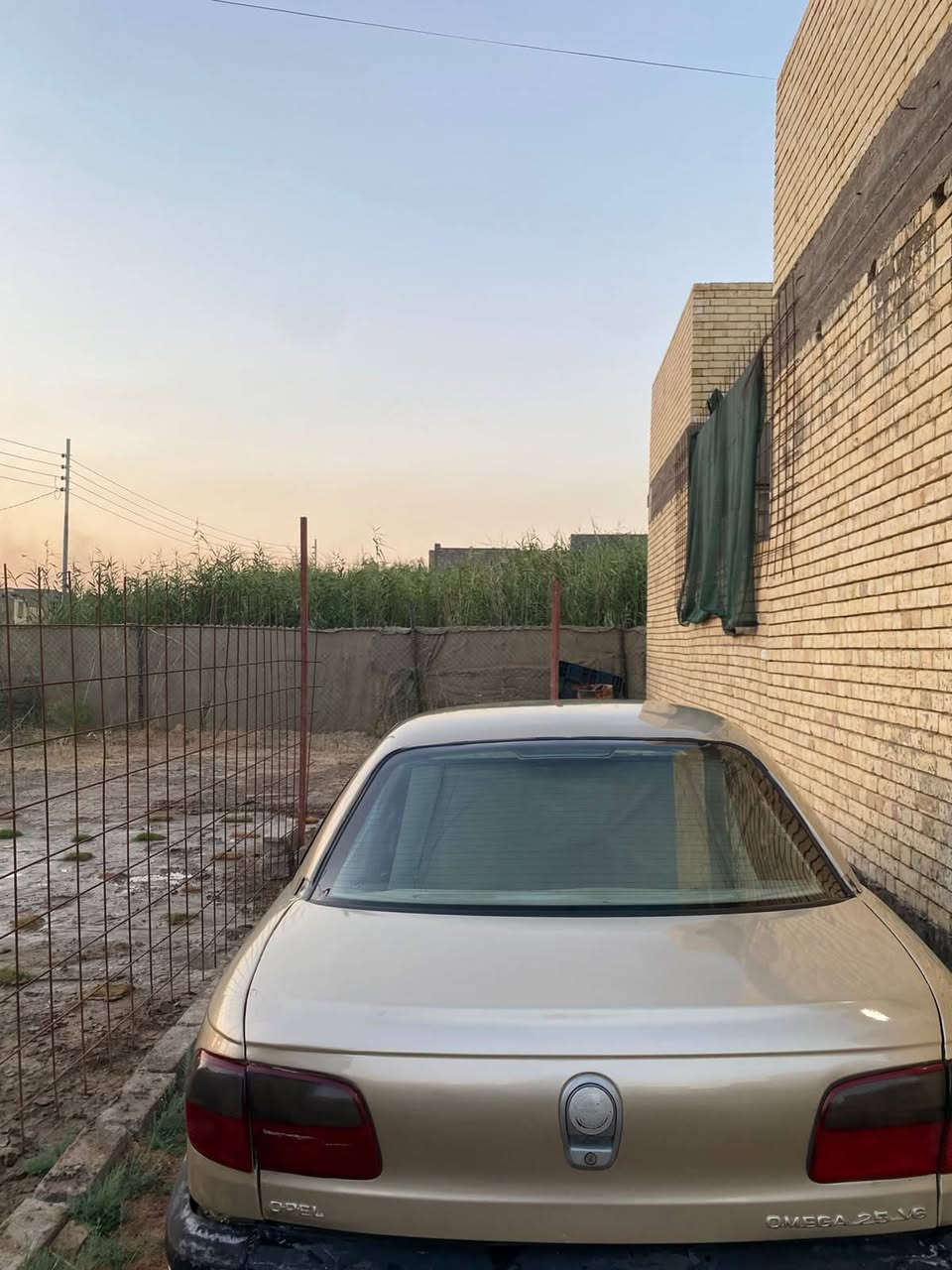 سلام عليكم للبيع اوبل رقم الانبار شرط تحويل سياره جاهزه مكتبه وكير بلادي السعر ٢٥ وبيهه مجال الاتصال على الرقم  *********** مكان سياره بابل المسيب
