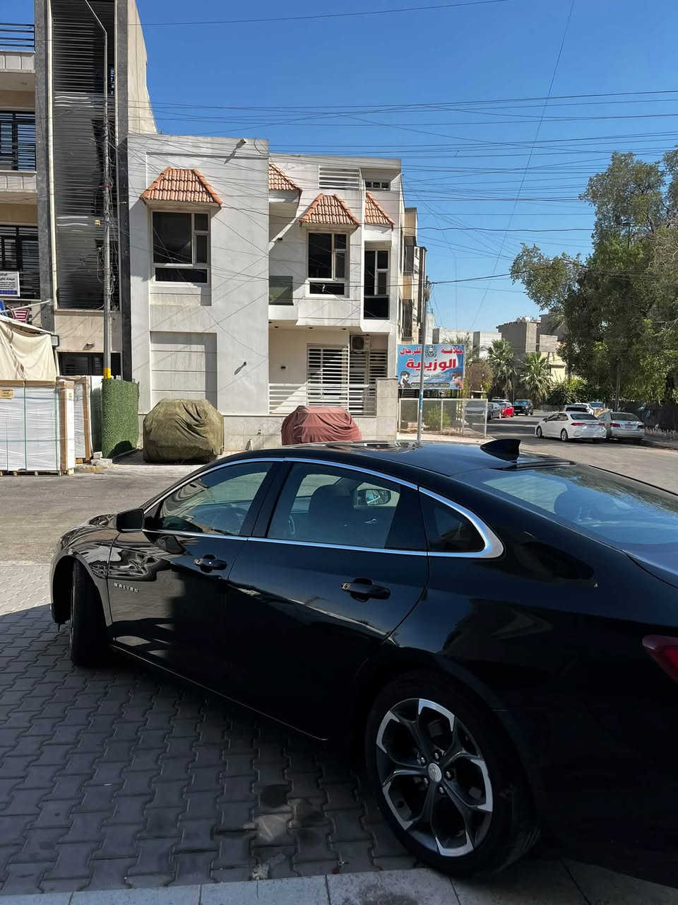 السلام عليكم
ماليبو 2022 بدون صبغ و فول مواصفات 
السيارة lt2 حادثهة سرقة فقطط قطعه وحده و راجع نفسه بدون قطرة صبغ السيارة
مواصفاتهة
بانوراما
قطعتين تبريد
مناخ منفصل
تدفئة كشنات
ويل18
سايدبريك بصمة 
و غيرهة 

ممشى السيارة 43 ميل
السعر 130 و مجالة جداً بسيططط
مكان السيارة معارض البياع 
***********
