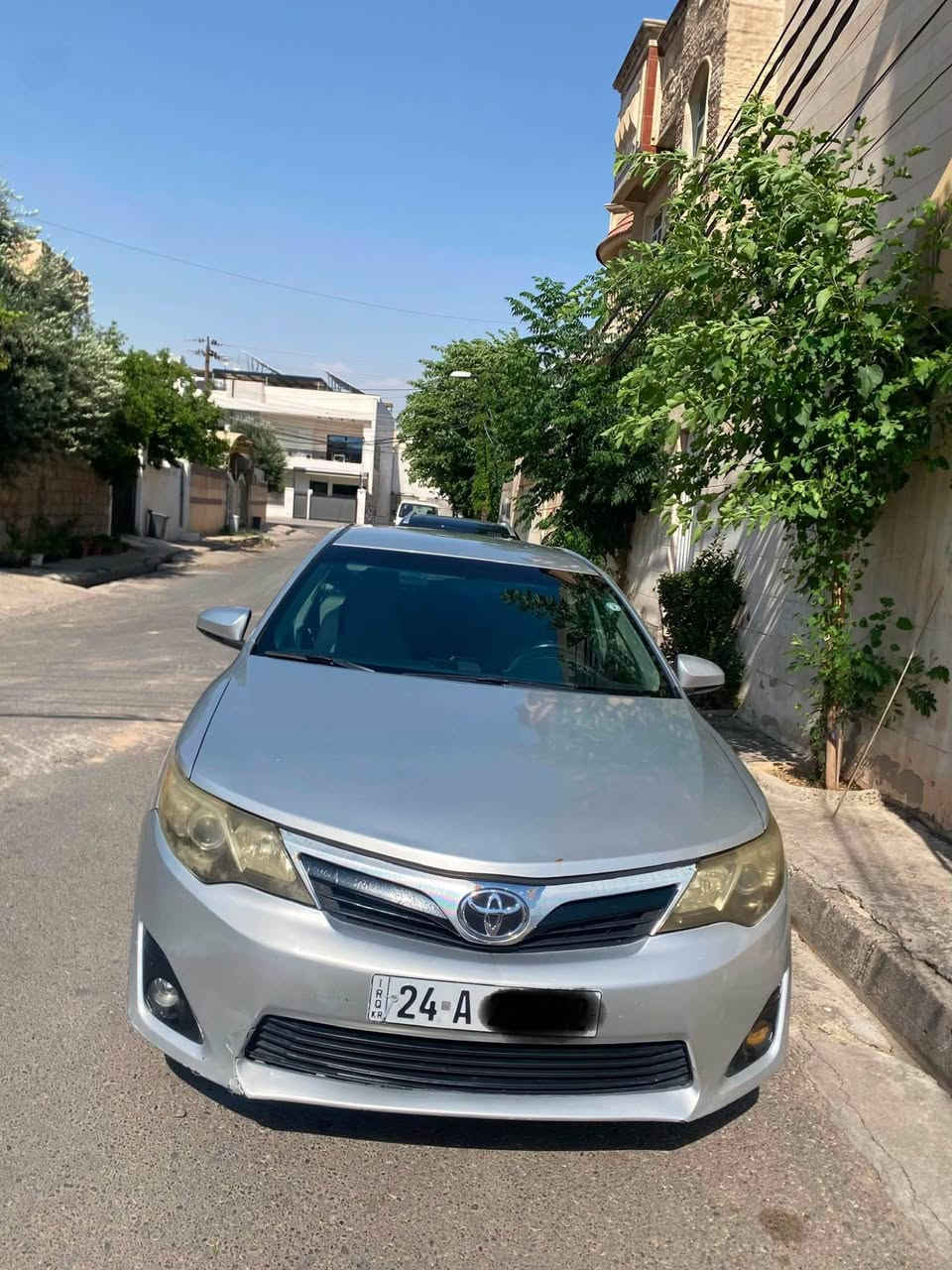 كامرى 2012امريكى سەیارەکی زۆر جوانە ٢پارچەی سبوغە چاملغ لای سەکن بۆنیت جەمپەکی زۆر خەفیفی هەیە ارباگی نە تەقیە زۆر بی کێشەیە 
*********** أربيل, العراق
