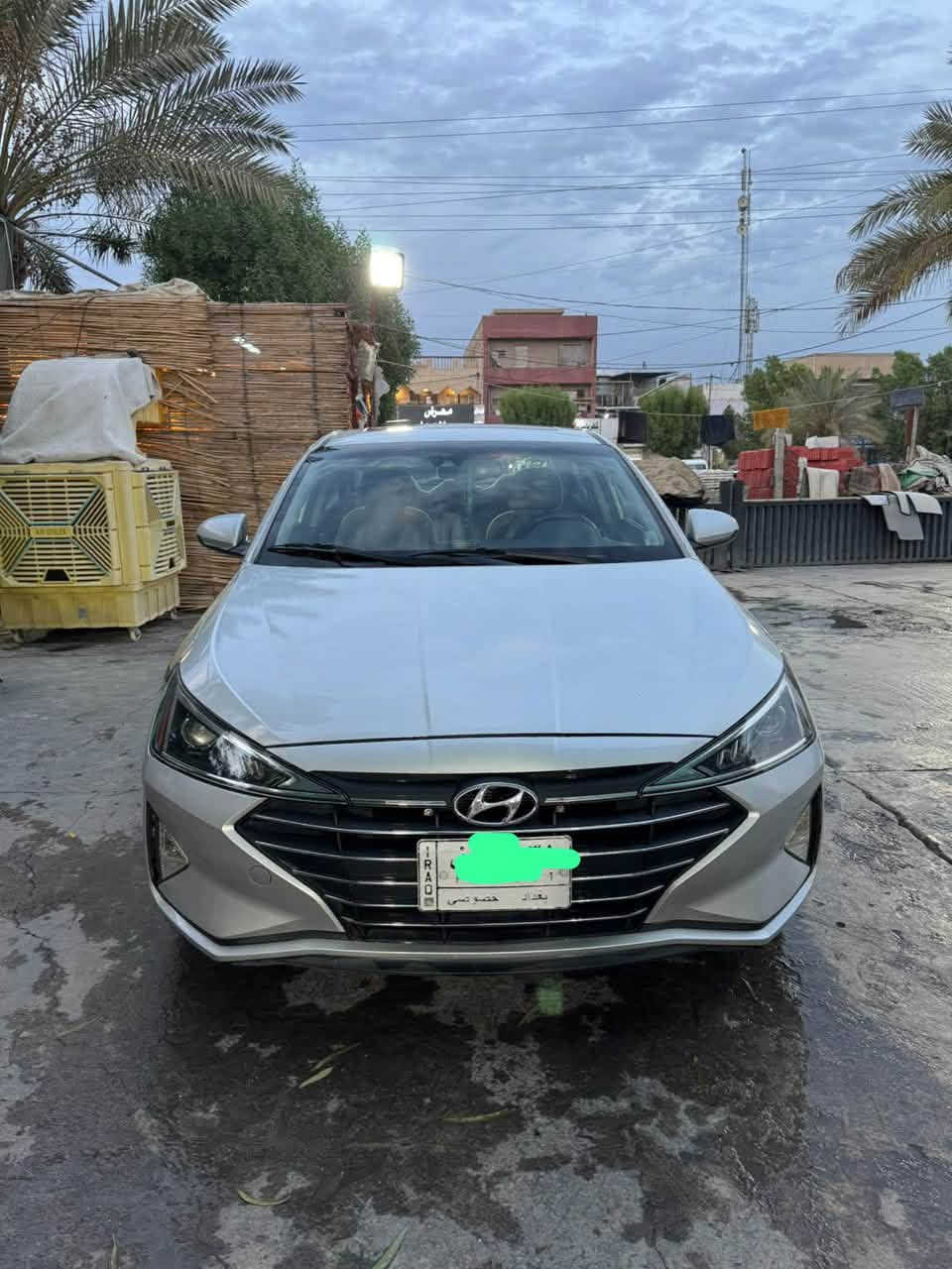 السلام عليكم 
النترا 2020 فول بصمه فتحه رادارات تدفئه كشنات
عداد 70 ميل
وارد امريكي  بدون شواصي 
صور الحادث بلمنشور 
جاملغ وبنيد وصبغ باب السايق 
تبديل قبق جنطه نفس الون 
نقص حجر صلنصه
مكان سياره بغداد الكرخ
صور الحادث مرفقه مع الصور
الاستفسار  ***********
السعر 123وبيها مجال

نص مكتوب في الصور:
- BidFax.info
- 32429570