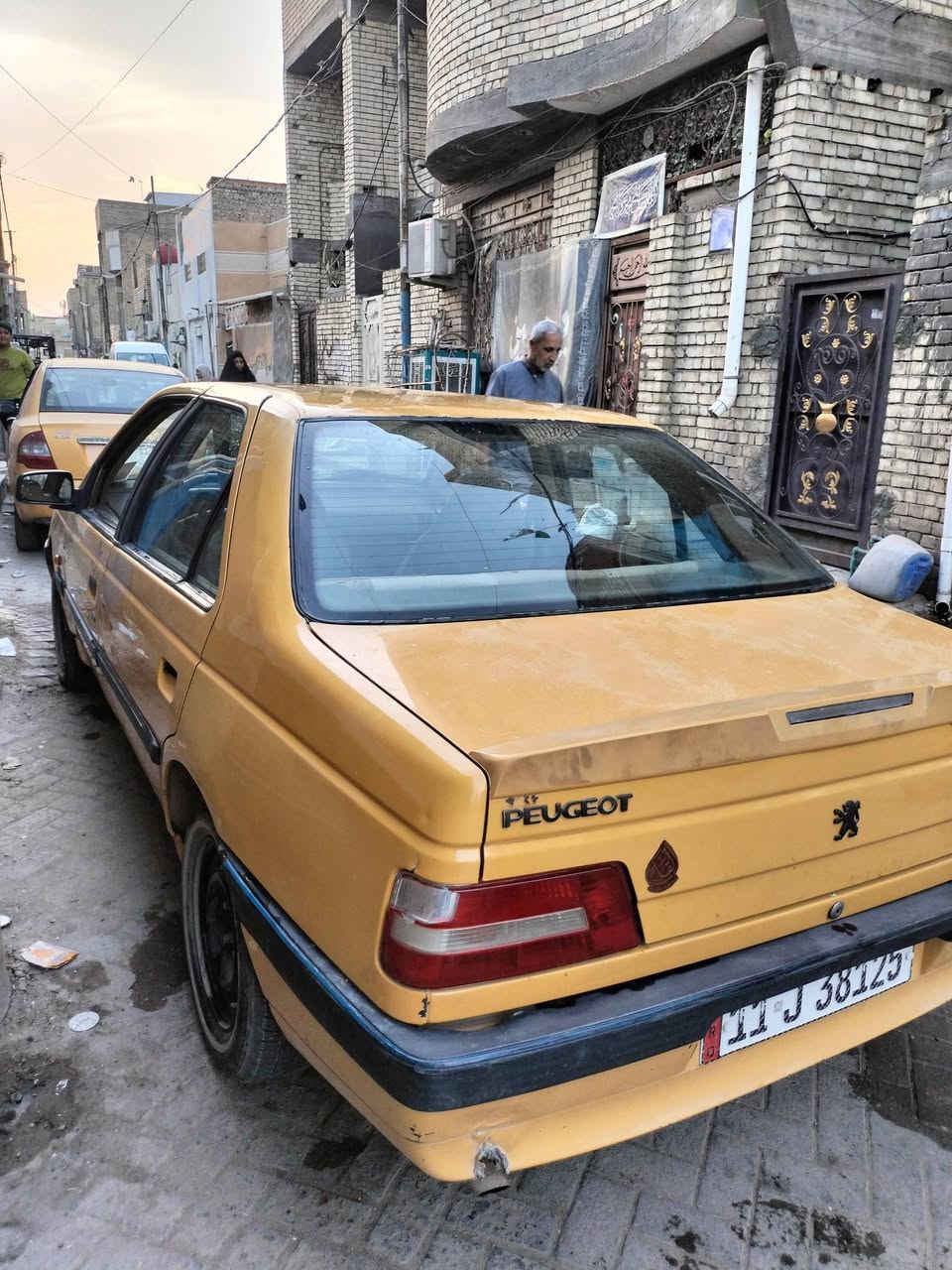 نقصهه فقط كبريسر تبريد
حداديه جديده
تخم تاير
سياره بسمي سنويه ماساقطه
بيه تعمير هلال صفحه وحده فقط هلال معمر
كشرتهه حلو مكينه كير نضيفات
مكاني مدينه صدر 
شراي يخابر
*********** بيه واتساب
