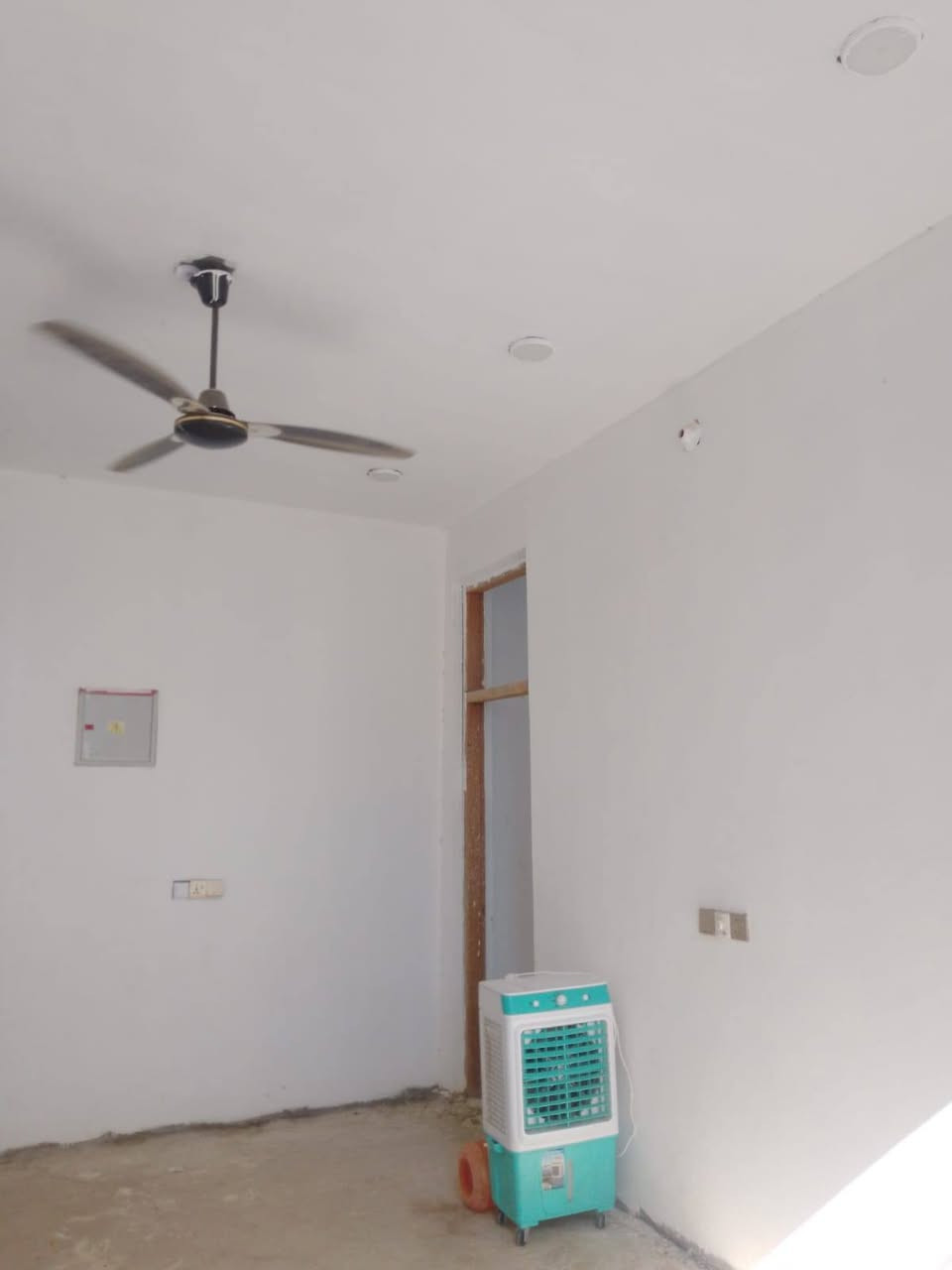 بيت في البشائر
للبيع مساحه 300
 مطلوب سكان البيع حي زهراء
 قرب مركز الشرطه البشائر الجديد يحتوي البيت 2غرف +هول +صاله + مطبخ + صحيات +بناء جديد البيت نريده 32 مطلوب إسكان 36
بشهر 221
الاستفسار
***********
