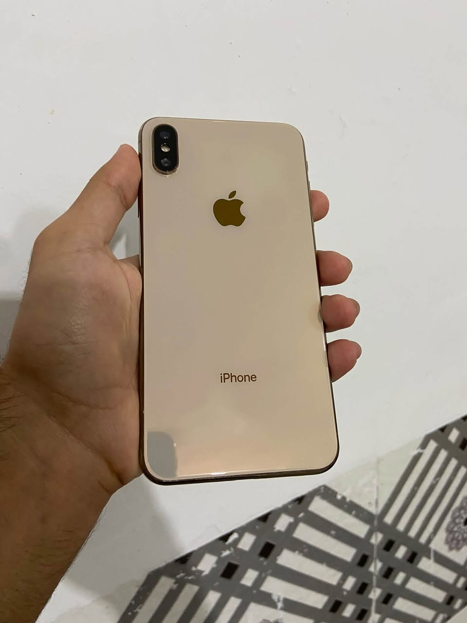 آيفون XS ماكس ٢٥٦ • ذهبي • بطارية اصلية