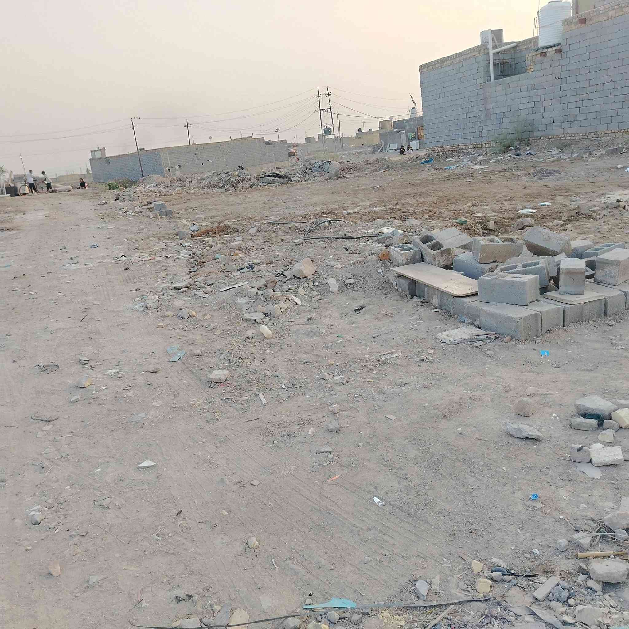 سلام عليكم قطعه زراعي با العكر الشرقي خلف محطة مال القطار المصب الشرقي مساحه 300 ركن علئ شارعين مقابيل سايلو نا مكلف بانشر السعر 16 وبيه مجال ***********
مكلف بانشر نتصل و مراسله
