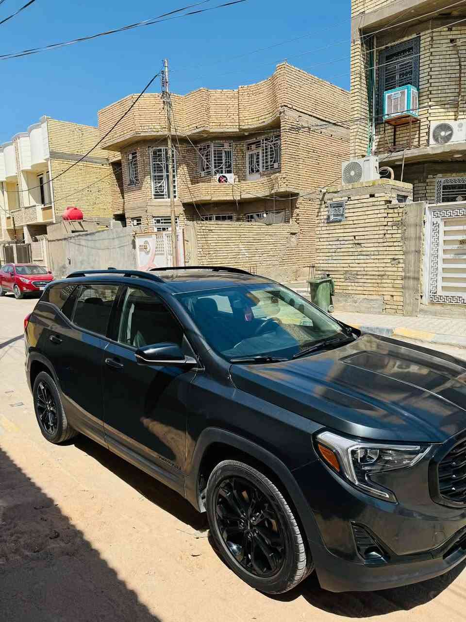 جمسي تيران GMC
موديل 2020 
محرك 2000 تيربو 
رقم اربيل الجديد 
مواصفات SLT فول 
سيارة نظيفة جدا مداريها 
بيها 3 قطع  صبغ وحده كلين من امريكا 
 بيها تخم تاير جديد 
العنوان كربلاء حي التحدي 
السعر / 18,500 دولار وبيها مجال بسيط تقديري للجيه
للتواصل 
***********
