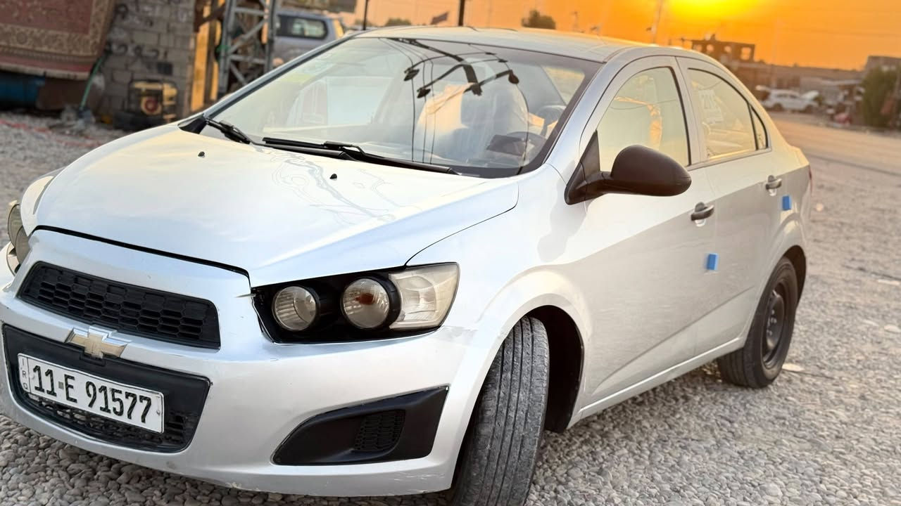 شوفر ليت خليجي 2013 كفاله عده بارد ب الباب السياره جديده جداد ماشيه 180 مكينه 1800 المرغوب ام الحساسين السعر 61 رقم الهاتف ***********
