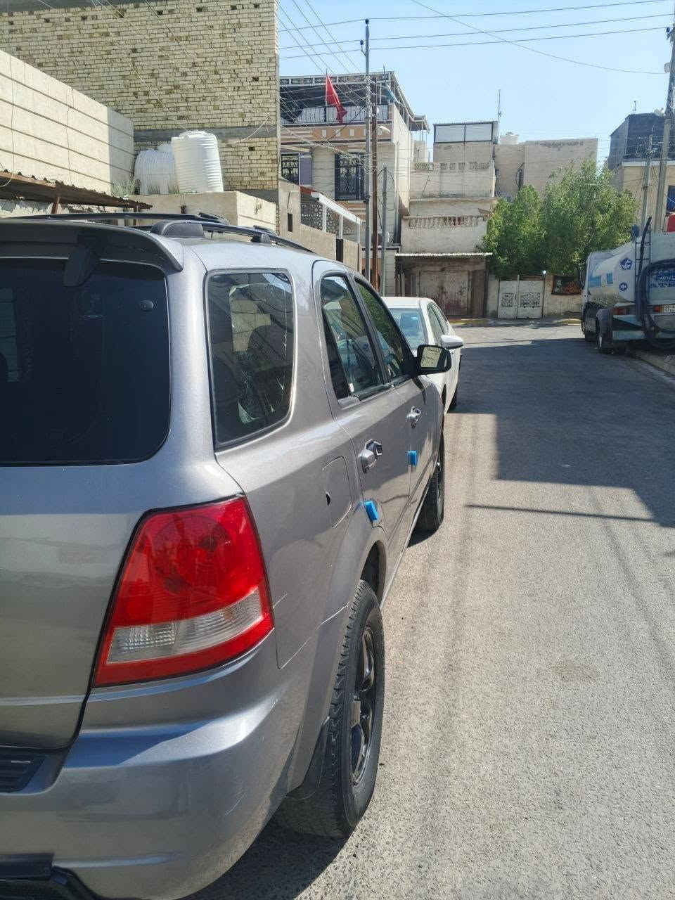 السلام عليكم سورنتو وارد امريكي للبيع محرك كير كفال مكاني البصره حيانيه السعر ٥٥ وبيه مجال للستفسار اكثر الاتصال ع الرقم الاتي ***********
