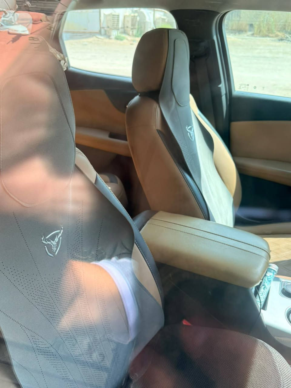 سلام عليكم بلايزر موديل ٢١رقم أربيل باسمي ماشيه ٨٨الف
السياره بيه جاملغ وبنيد بدون شاصي 
فول مواصفات عدا الفتحه
محرك 6سلندر
عنوان السياره نجف كوفه 
السعر ١٦٨بيع مستعجل فقط بدون مراوس 
رقم الموبايل 
***********
