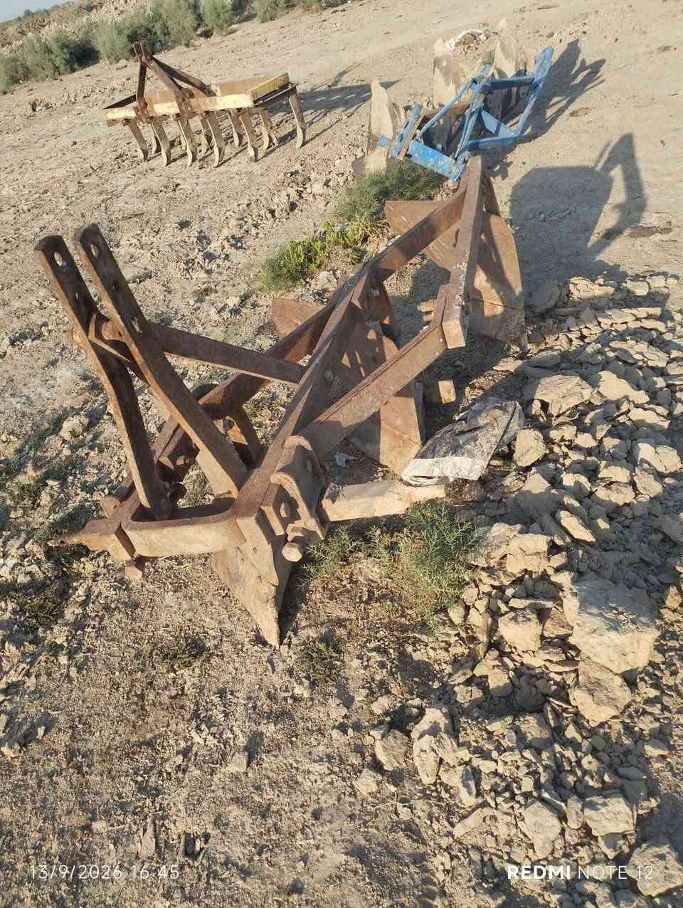 السلام عليكم فدان عنتر لبيع عوزه تعديل السجج مالته تعبانه ***********ميسان قلعة صالح

نص مكتوب في الصور:
- 13/9/2026 16:45 REDMI NOTE 12
- 13/9/2026 16:45
- REDMI NOTE 12