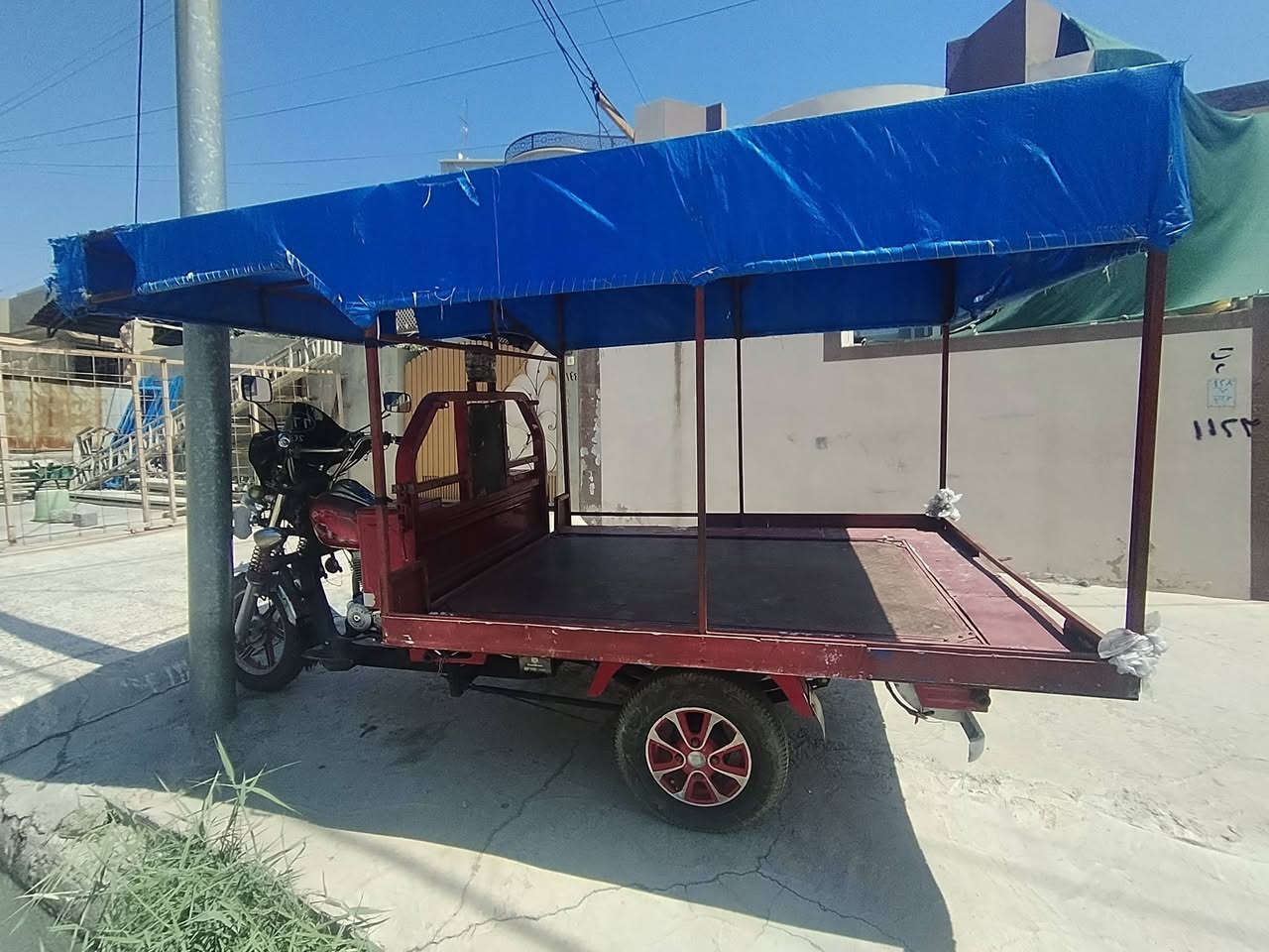 ستوته اللبيع مثل ماواضح بل صوره السعر مليون ونص معه القمريه التصال ***********

