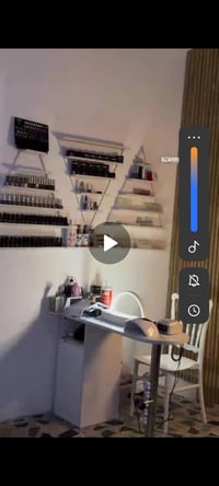 لل بيع ميز ومواد ورفوف لاستفسار واتساب +964 772 726 3067  نص مكتوب في ...