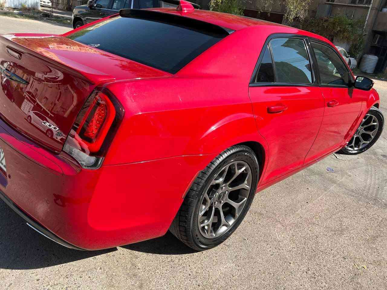 اوباما 2017 كلين 
Chrysler obama 🇺🇸300{S}

موديل /2017
محرك /3.6L
سيارة فول فول مواصفات ١/١ 
بجم كبير 
شاشة /كاميرا
بانوراما 
٥ بصمة 
تشغيل عند بعد 
كشن كهربائي /هيتر /جلد
لايتات ليد زينون عدسة 
شفتات ستيرن 
سماعة بيتس 🎧
تبريد مركزي /باقي مواصفات معروفة/
مكان السيارة الديوانيه

رقم *********** 

اتصال وتساب فقط
