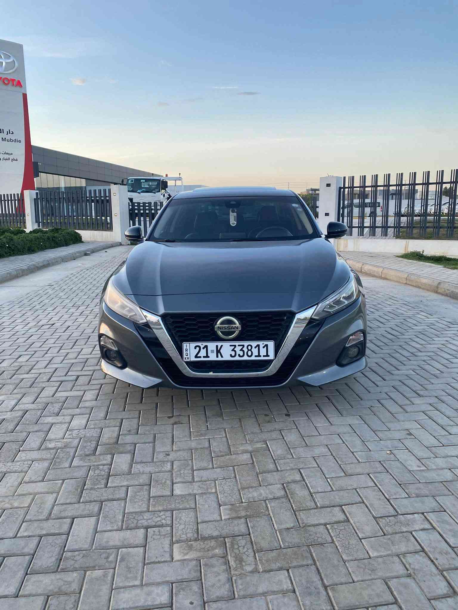 السلام عليكم تحياتي للجميع
⚡NISSAN ..Altima..2022.SR.Plus⚡
⚡نيسان...التيما..SR 2022پلاس فول الفول
....................................
الفئه  SR
موديل 2022
لون سلفر
محرك 2500(تنفس طبيعي)
بصمة تشغيل
ابواب بصمة+ بصمة صندوك
تشغيل عن بعد
هاند بريك بصمة
أوتو هولد (auto hold)
فاتحة سقف (سلايت )
نظام قيادة أليه
رادارات 360° درجة
رادار امامي (توقف ذاتي)+تحديد مسار
رادار جانبي توقف ذاتي
رادار خلفي (توقف ذاتي)
كامره خلفيه
حساس خلفي
كشنات كهربائ
كشنات تدفئة
ستيرن تدفئة
شاشه كبيره (گار پلي)
فول تحكم ستيرن
كروس سرعة (مثبت سرعة)
أشاير مري جانبي
ويل كروم حجم 18
أكزوز رياضي (صالنصات رياضه)
سياره بوضع شركه حادث امريكا فقط تبديل جاملغ وبنيد وكاله شرط الاصلي.    
كير محرك شرط الفحص
سيارة ماشية 95 ميل
رقم سليمانية دولي باسمي  شرط تحويل
السعر 134  بي مجال بسيط
مكان سياره الأنبار فلوجه للاستفسار 
***********
