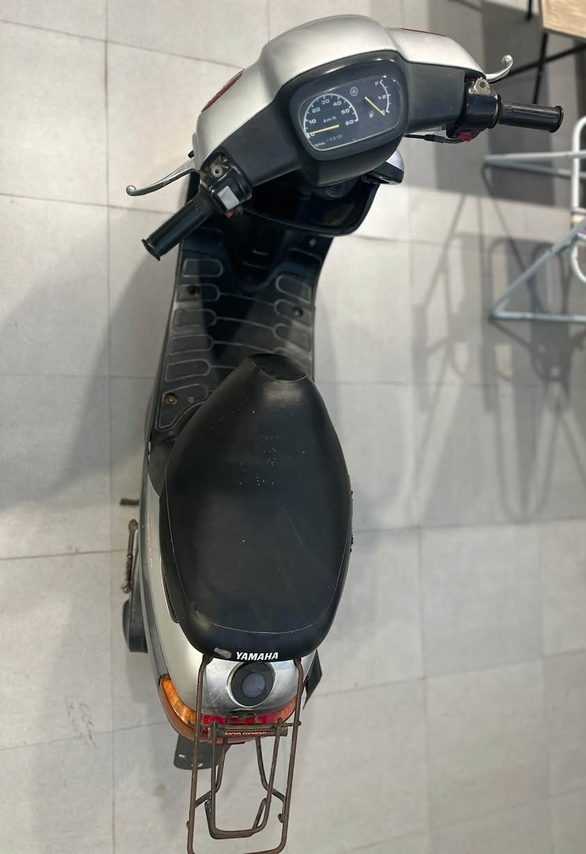 سلام عليكم / دراجة للبيع 

الماركة/النوع: Yamaha Aprio2003
• اللون: فضي
• الحالة: مستعملة ونظيفة 
• المميزات: اقتصادية جداً 
• السعر: [400الف دينار وبيها مجال ]
• المكان : [كربلاء حي الغدير قرب طوارئ العلوية ]
• رقم التواصل: ‭ ‭[***********‬]
• الملاحظات: [فقط كيج السرعة لا يعمل]
او على هذا الرقم ***********
