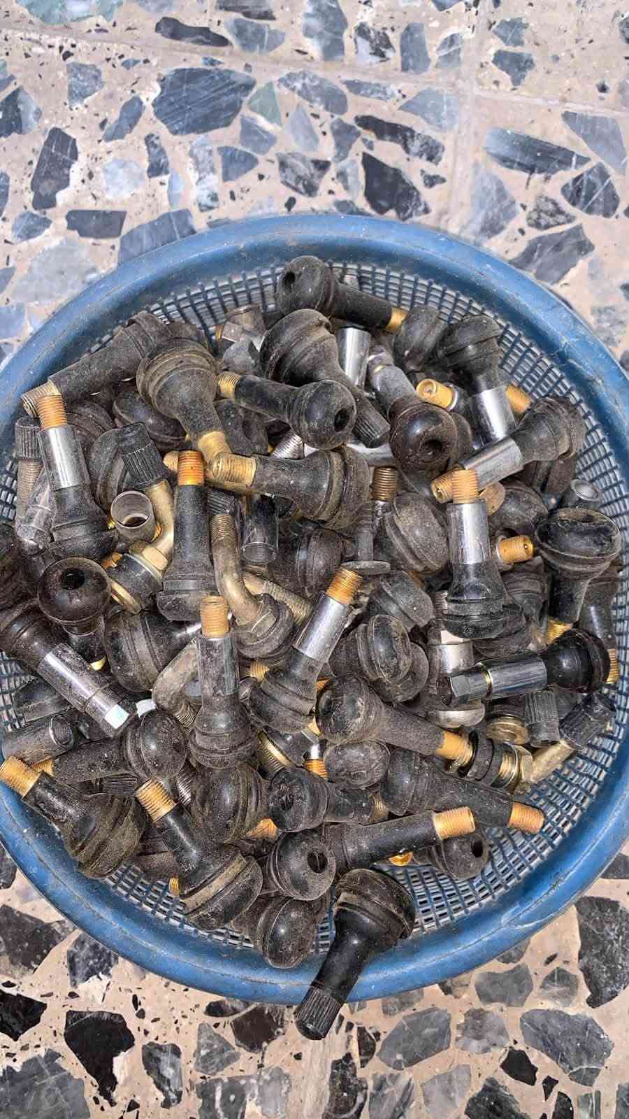 غراض بنجر البيع العنوان نجف حي الرحمه 
السعر 500 او بيهن مجال بصيط  
الرقم *********** واتساب فقط
