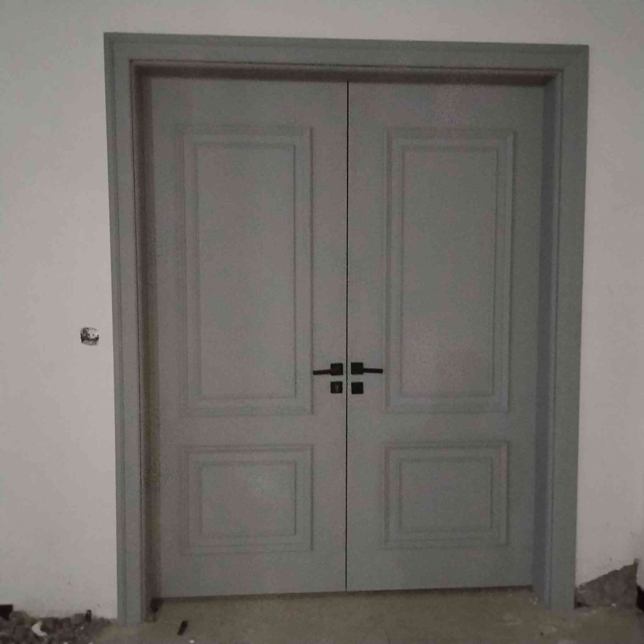 السلام عليكم يوجد نجار تثبيت ابواب داخليه والقاصه مكاني بغداد ***********

نص مكتوب في الصور:
- 12:42 66