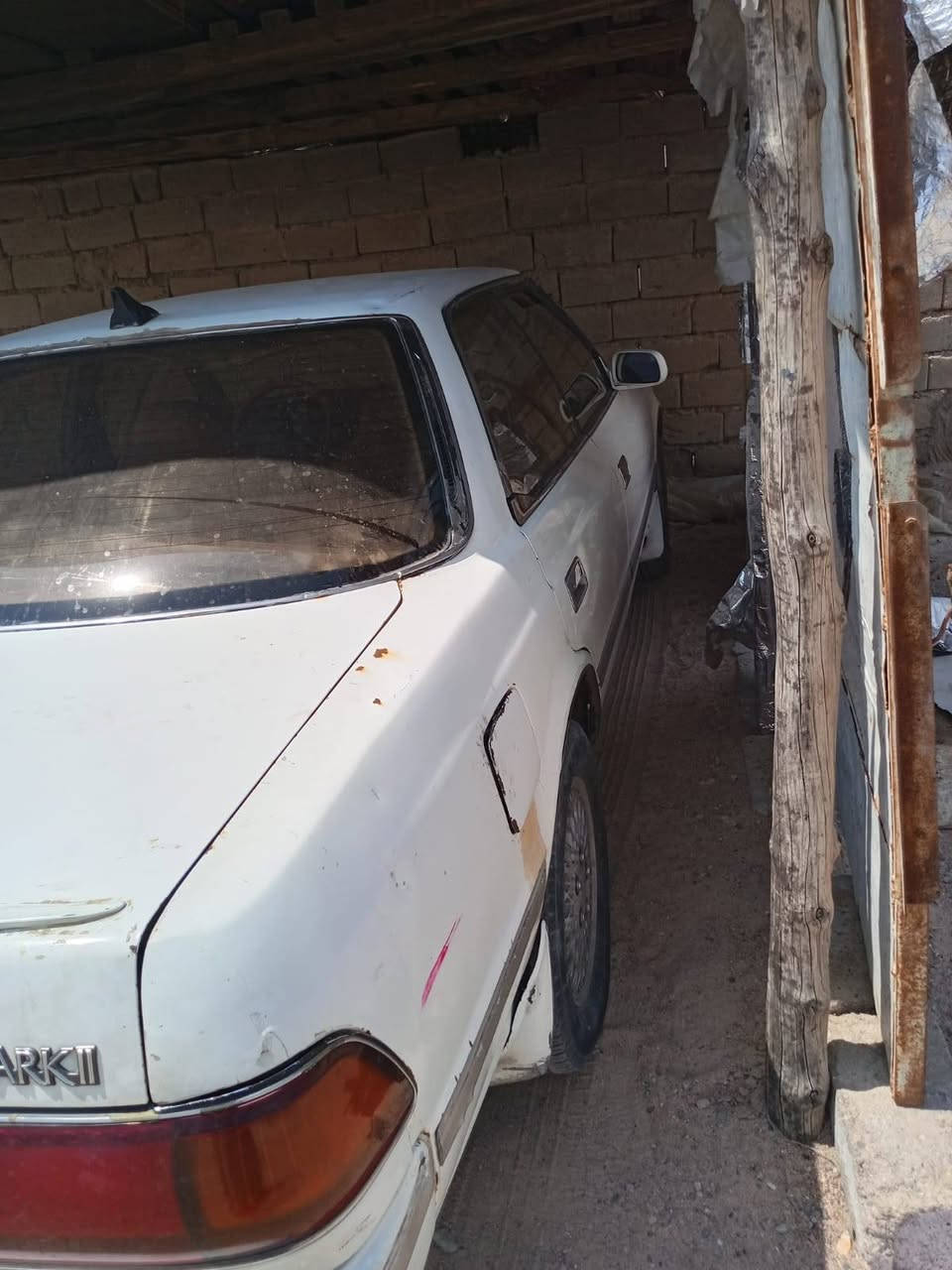 السلام عليكم مارك للبيع سنويه ساقطه السياره ع الشوف مكلف بالنشر معروظه ب 33 وبيها مجال موجوده بسفوان رقم صاحبها ***********
