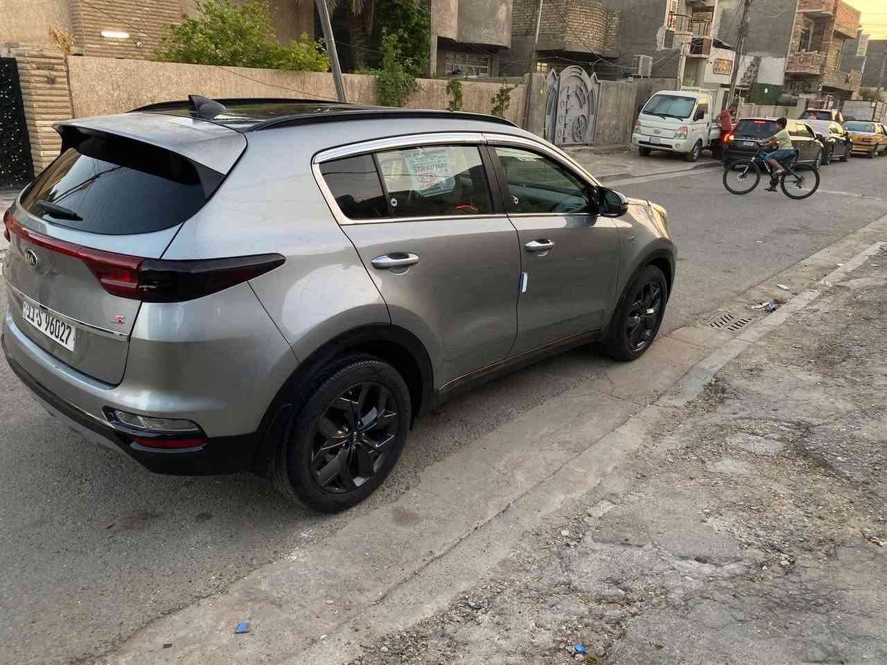 السلام عليكم للبيع كيا سبورتج موديل 20 فول واحد على واحد بنرلما لدات كشنات جلد ويل كب لدات اماميه خلفيه لد داخلي محرك 2400 قطعتين تبريد رادار (فور ويل ) انضمه قياده رادار تحديد مسار  بعد اكو هواي مواصفات 
السياره بيه 3 قطع صبغ بدون دواخل لغود شواصي تكم مكفوله السياره بسمي تحويل مباشر مكاني بغداد حي العامل الاتصال *********** السعر 138 بغداد, العراق
