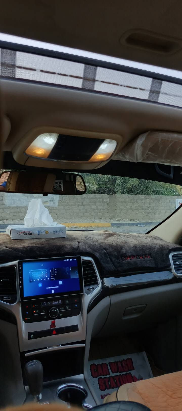 السلام عليكم .. مرااااوووس فقط دورنكو 2018/2019 
جيب لاريدو 2013 خليجي السياره .. فول 
فتحه ماوس 
تحكم مري 
كشنات كهرباء 
حساسات 
زراك لايت 
فور ويل .. وضعيات قياده ..
فول تحكم 
داخل بيج 
شاشه تدعم ابل كار بلي + كامره دواره 
منظومه زنون بجم كامل كشافات ومازدات عالي ناصي
ويل اوفر لاند .. 
سياره نظيفه جديده وعليها ادامه شامله ..
حداده عامه كامله .. ١٦ بوشه خلفي .. وامامي كامل طبلات اعلى واسفل 
زوج دبلات امامي زوج خلفي .. تخم كامل 
كاردن شيالاته وكوبلناته كله تبديل جديد  
زيت وفلتر الكير مبدل جديد + اكسل 
زيوت وفلاتر المكينه بالكامل .. ومنظف اويل بم والكيس والمكينه فلاش وتبديل زيت كل ٣٠٠٠ الى ٤٠٠٠ كم .. 
راديتر  جديد + واتر بم + فلسان المكينه كلهن جديد ادامه منظومه كامله + ميي زيتي .. 
مروحه جديده + ولف ..  برمجه ع ٩٧ تفتح مروحه انسى موضوع حماوه .. 
تخم بلكات جديد چامبيون اصلي ..
ثروتل + دكشن حار + بارد تنظيف 
+ ولفات .. واشرات وچبن المكينه كله مبدل 
فور ويل فاصل الكاردن مسويها تو ويل .. وكاردنها موجود 
سياره كلشي مبدل بيها جديد .. وعندي صور وفديوات الصيانه كامله ..  وشرط السونار .. سياره خشم جاملغ الصدر بي سحب كارت تريد تعتبره ربع جاملغ نص جاملغ جاملغ كامل .. بكيفك .. ابيعلك قطعه ربعها رش .. 
ماشيه ١٧٠ كم حقيقي شرط الفحص ... وتدك جرص ع ١٢٠ كم/س 
رايد مراوس  بدورنكو  ١٨/١٩ ..  يفضل محور بساتم ١٤ 
 التغيير رغبه لا اكثر .. 
سياره مال جناي ومعتني بيها ونظيفه 
رقم بغداد دولي باسمي تحويل  مباشر .. 
للاستفسار 
***********  
........ فقط مراوس ........
