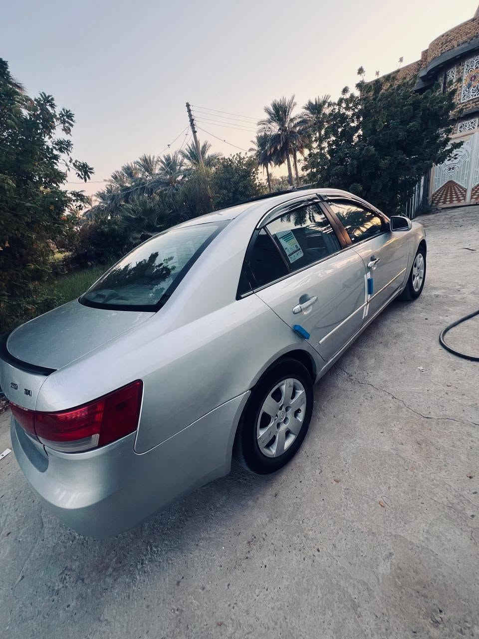 سوناتا وارد امريكي موديل 2007 مسجله 2006
رقم بغداد انكليزي بسمي مشروع وطني ، فتحة سقف ، تحكمات ستيرن ،  شاشه تاب ، 
مكينة وكير جدد مال حاويه كفاله ،
 تخم تاير ، منظومة تبريد جديدة ، 
مرشوشه اقل الحزام ابيع حزام كاملة ماناقصها  برغي 
السعر / 84 
الهاتف / ***********
