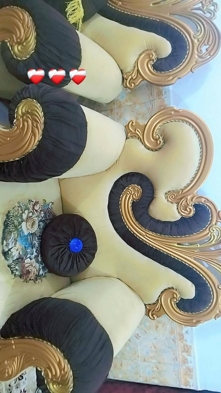تخم تفصال عراقي درجه اولى
نضافه 100/

سوق الشيوخ مركز
***********

