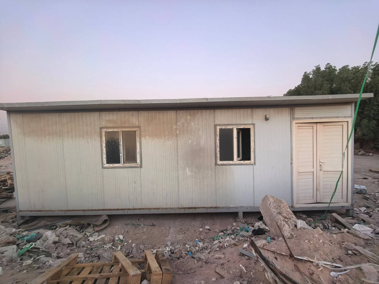 ياالله 🧿🧿🧿 يارزاق كرفان طول ٩ x ٣ قاعدة شيلمان اخو الجديد استخدام شهر واحد فقط بنظافة ٩٩ بالمية *********** عنوانا نجف الاشرف
