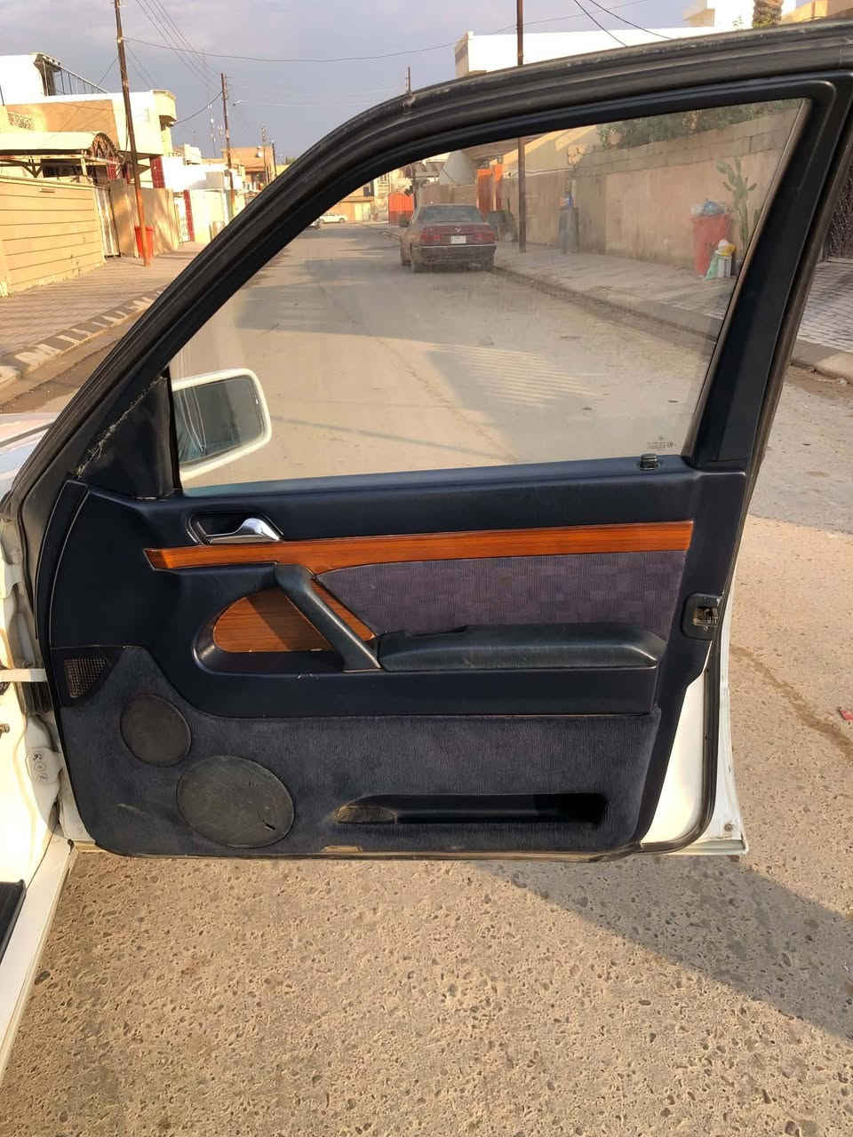 بسم الله مارسدس شبح s320 w140 موديل 1991 رقم نينوى R   بأسم اخوي تحويل ثاني يوم محرك جديد كير جديد 5نمرD4صدر امامي جديد وخلفي جديد تبريد شغال ثلج قطعتين بطاين الابواب اربعتهن جدد والباتري هم جديد قبل ٤ ايام شديته تخم تايرات حيل نضيفات ماأطيل عليكم آني غير متواجد عالفيس اتصل على هذا الرقم ***********زين ***********آسيا
