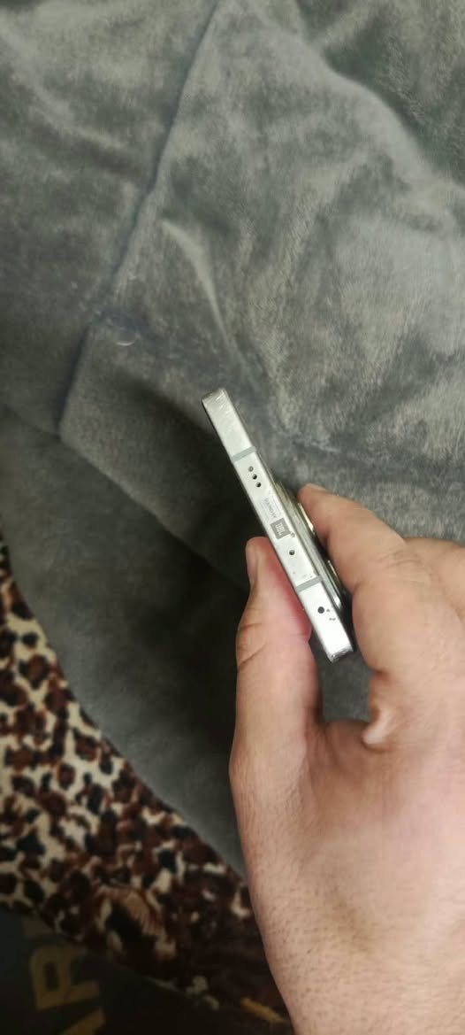 انفنكس نوت 50 برو • ٢٥٦ • خدوش بالشاشة