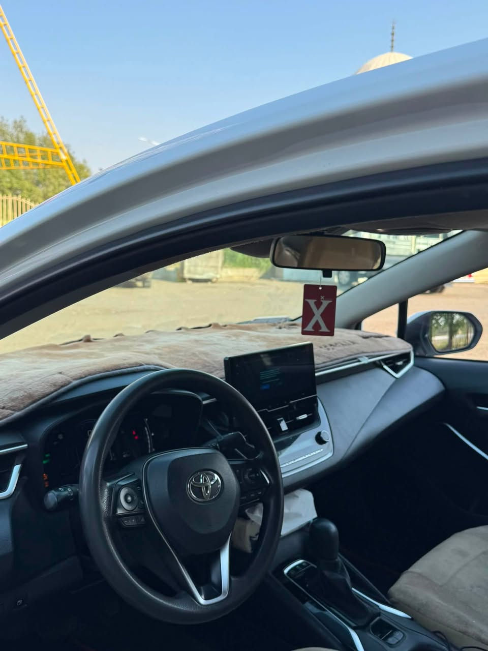 سلام عليكم
كورلا هايبرد مكينه1800
سياره موديل 2024 
بيهاا طخه بسيطه بل جاملغ الامامي والبنيد مبدلات 
بلادي بدون قطره صبغ 
مكينه وكير كفاله 
داخل جلد مشمشي فتحه سقف كامره فول موصفات مكان سياره ديالى جديده الشط 
سعر 135 وبيها مجال 
***********

