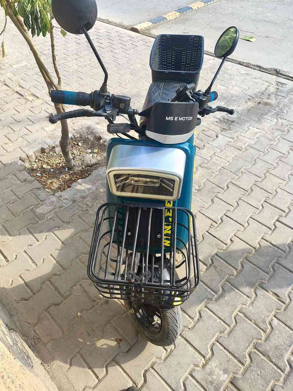 السلام عليكم  دراجه  شحن  7R للبيع شرط نضيفه السعر475 وبي مجال ولستفساراتصل ***********
