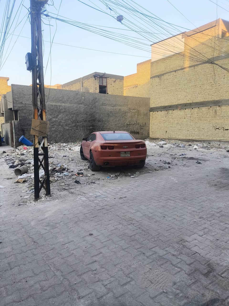 سلام عليكم من رخصت صاحب الكروب
عندي قطعه البيع في حي تونس الزراعي 
200 متر ركن على شارعين عراض واجه 12ونص ونزال 16
كامله المنطقه من مي وكهرباء اسلاك ومجاري وشارع مقرنص وعرض شارع 9متر تريده كامله او جزء منه ماكو مشكله شراي او لاستفسار اكثر اتصل او مراسله وتساب 
***********
***********
