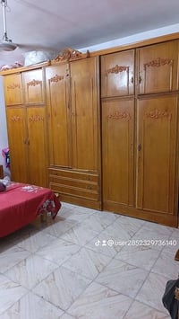 غرفه نوم • نضافة ٨٠/١٠٠ • مرايات ناقصه