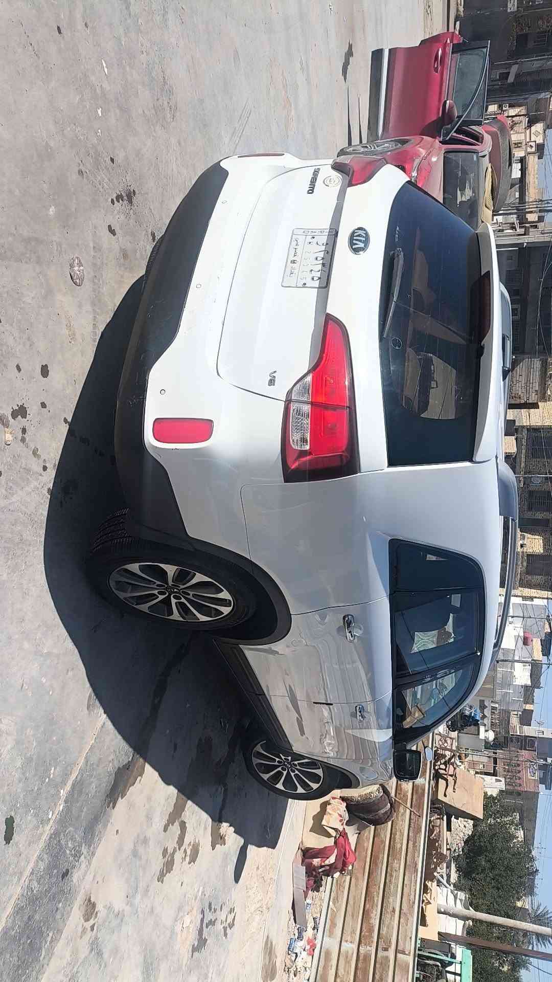 سورنتو • ٦ سلندر • ٧ راكب