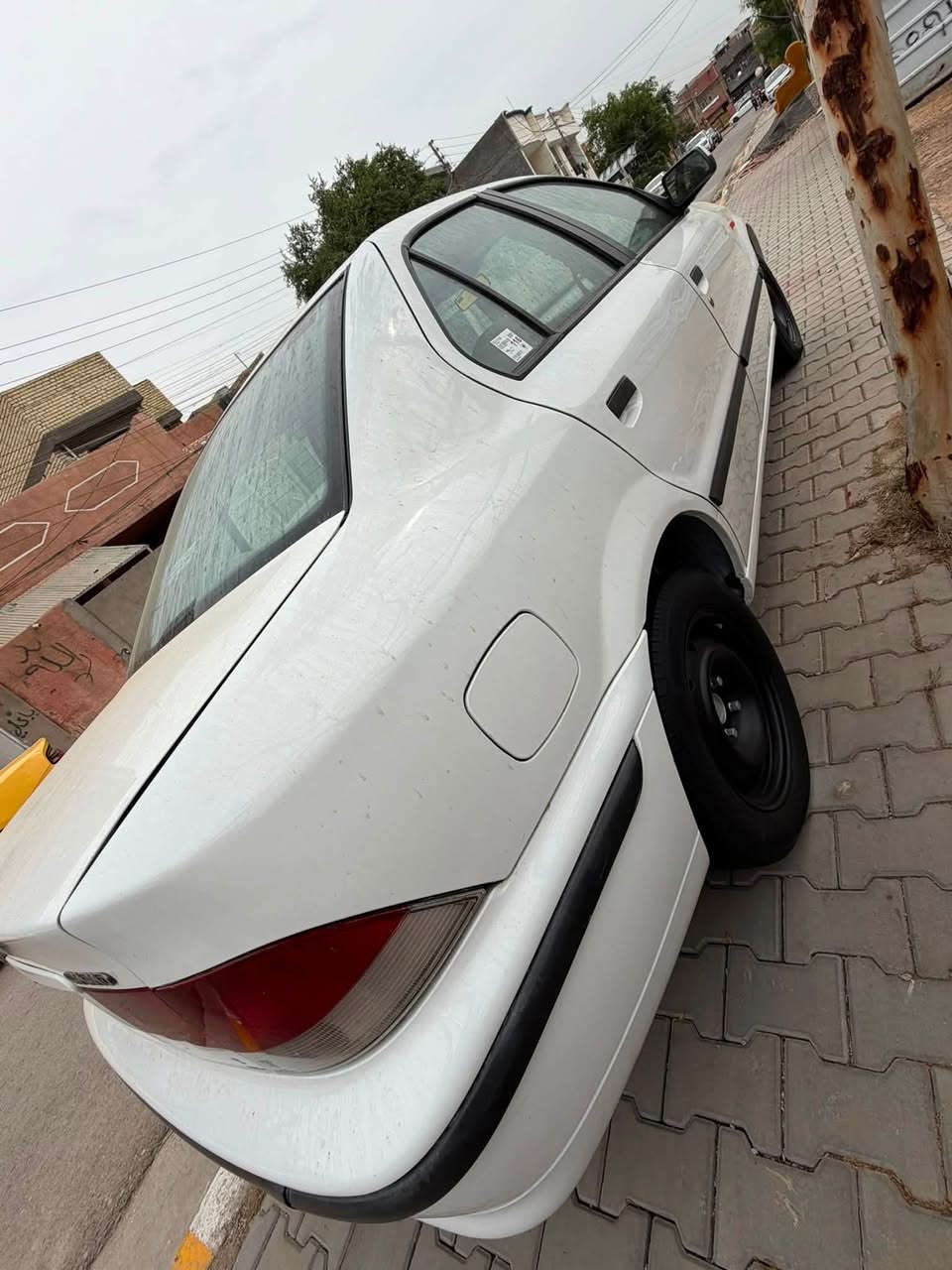 سمند • ٢٠١١ • مكينة مكسورة