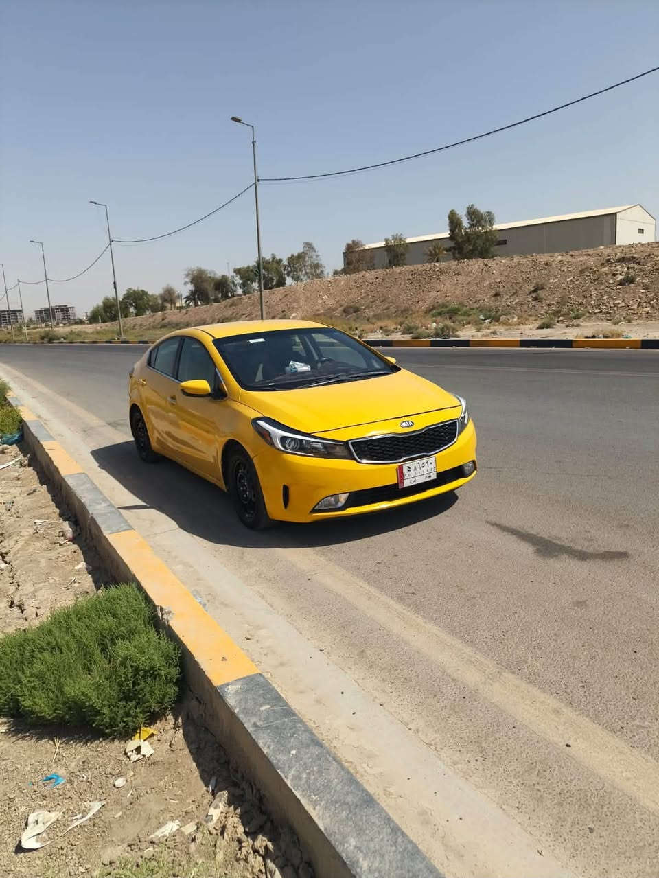 السلام عليكم فورتي ١٧  للبيع   مكان السيارة بغداد الزعفرانية اليعر ١٠٥وبيها مجال جدا بسيط  صور الحادث بالمنشور. وبيها طخت تكتك بجاملغ الورا فقط رقم الهاتف***********
