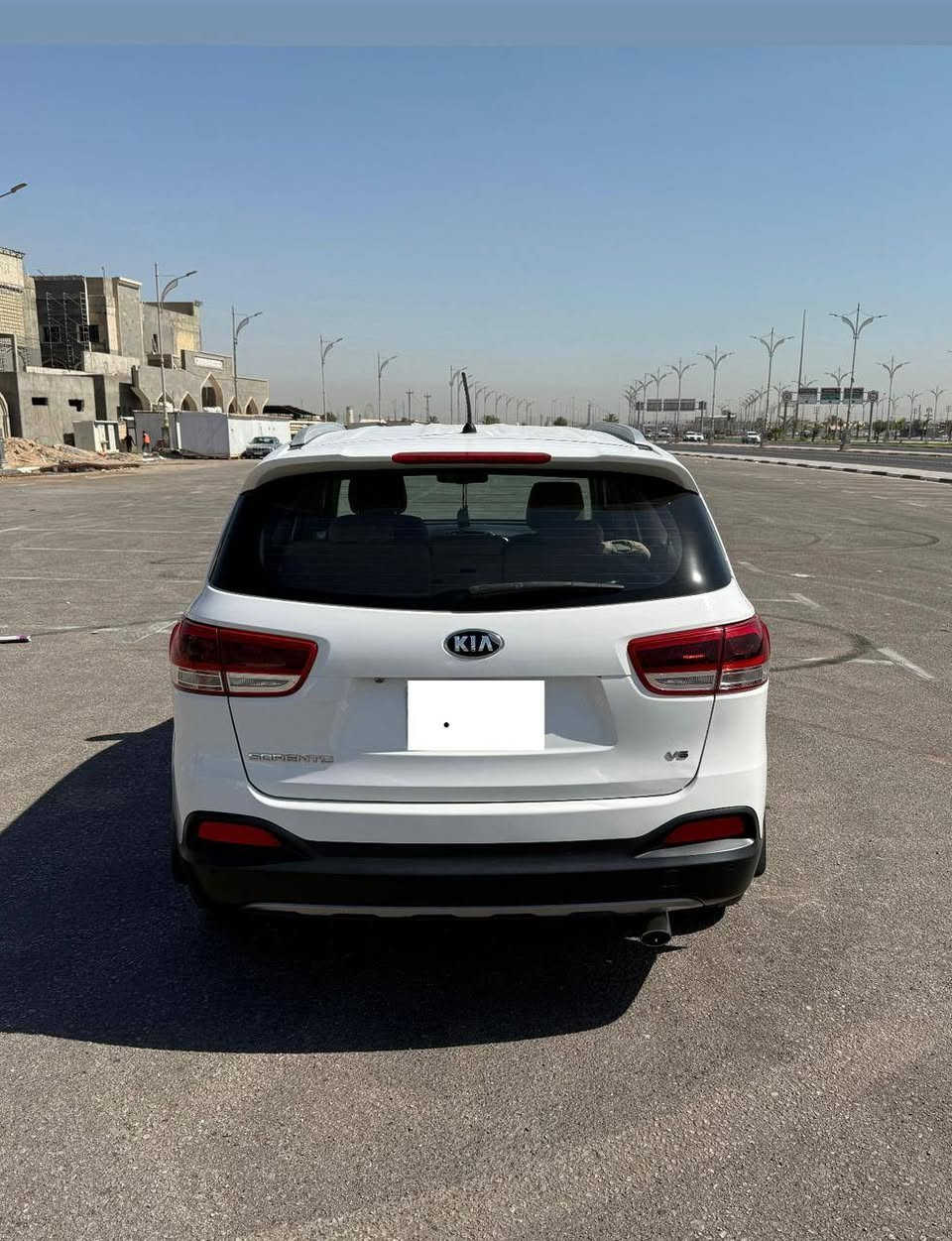 سورينتو 2017
6 سلندر
خليجي مكفول 
بصمه 
مري شفط 
كشنات جلد
7 راكب
كشن سايق كهربائي 
ماشيه 180 km
مكان سياره كربلا
السعر 205 ورقه وبيه مجال بسيط
(دفترين وخمس اوراق) 
الرقم ***********
